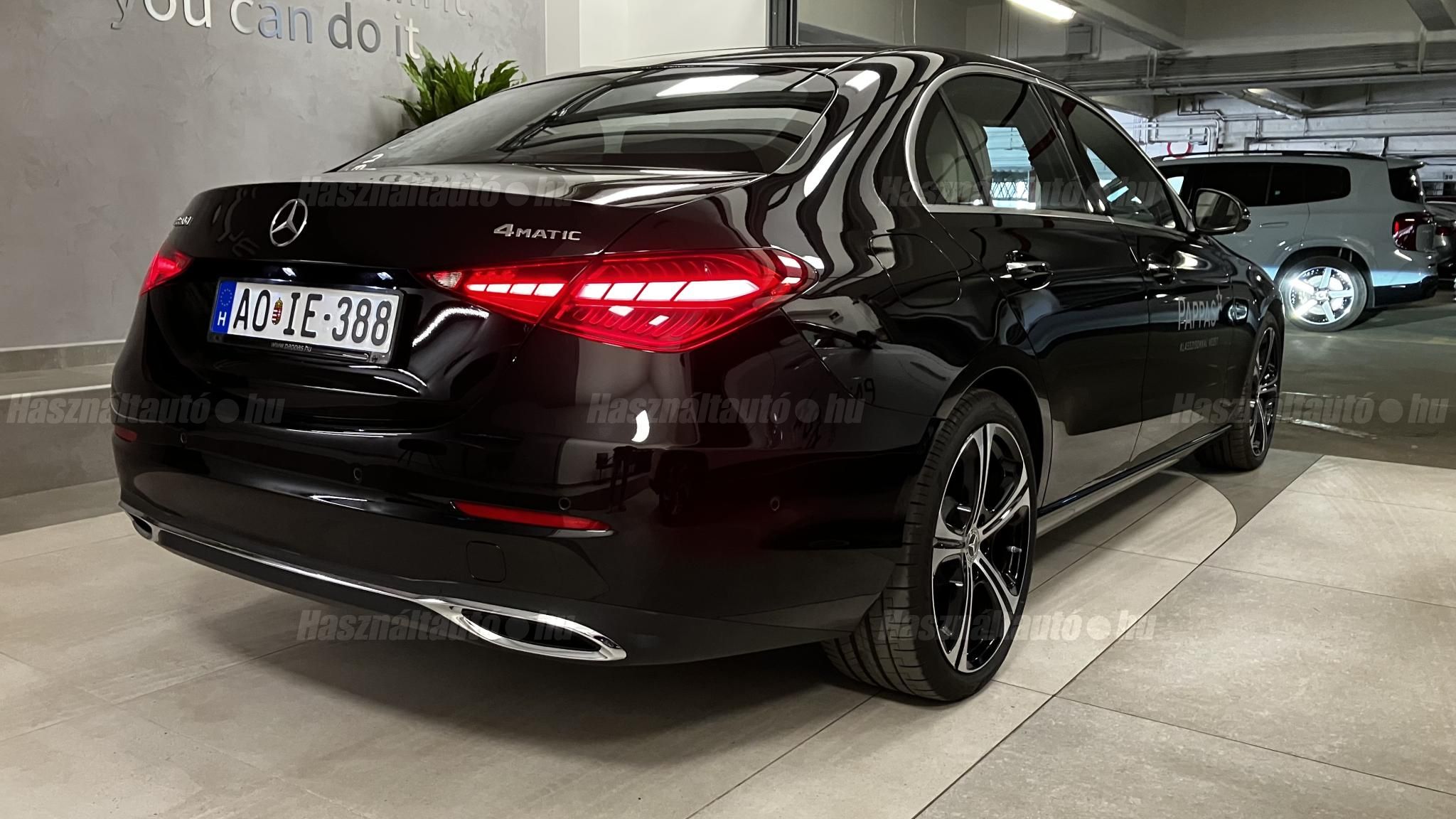 MERCEDES-BENZ C 220 2025/8 - 1