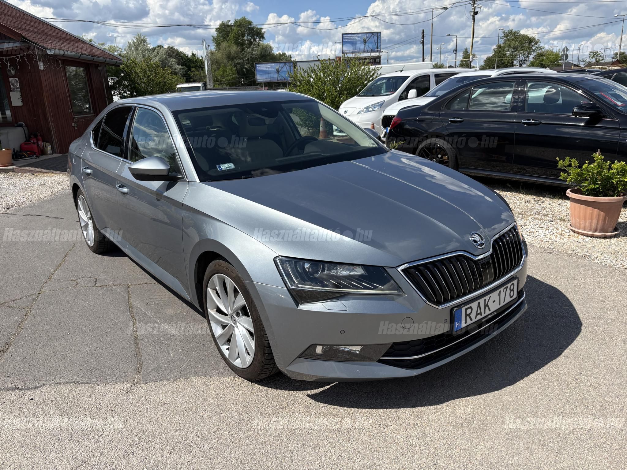 SKODA SUPERB 2018/9 - 1