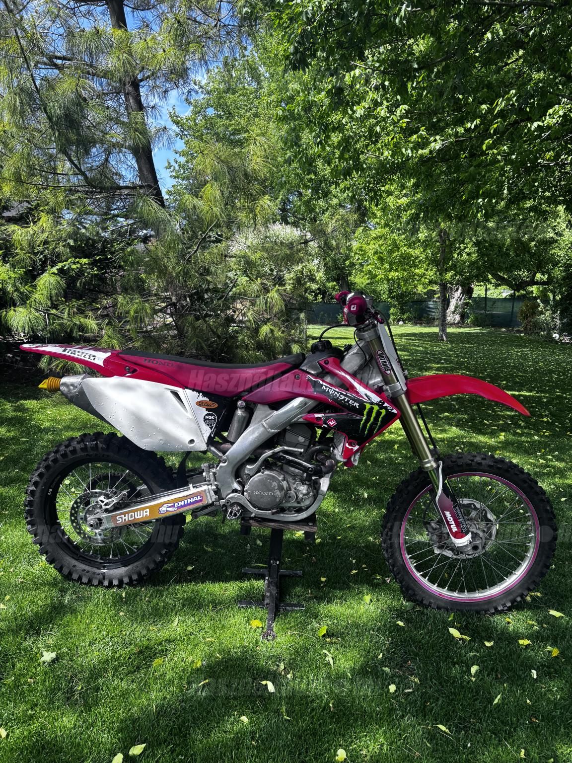 HONDA CRF 250 R 2005 - 1