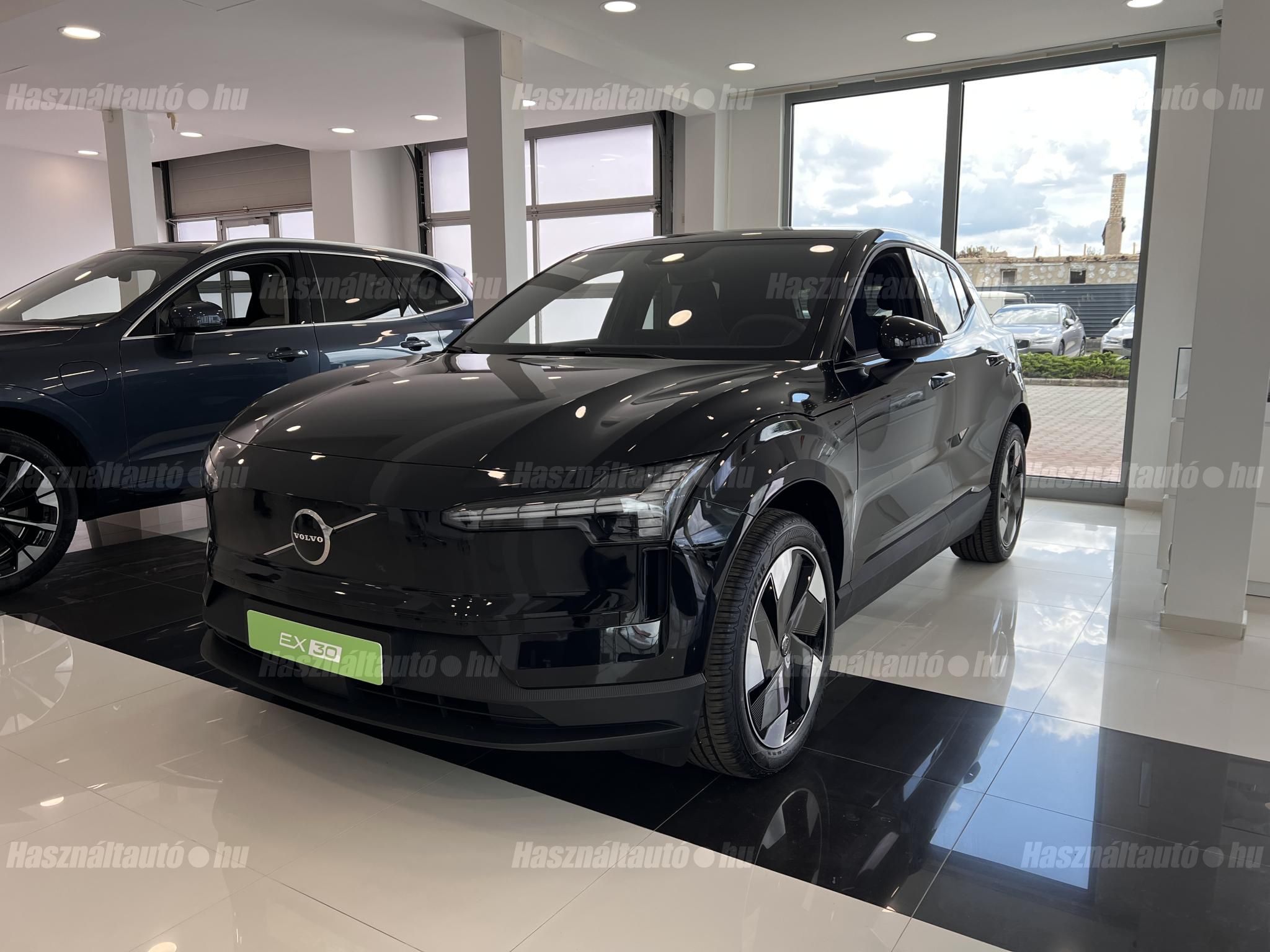 VOLVO EX30 2026 - 1