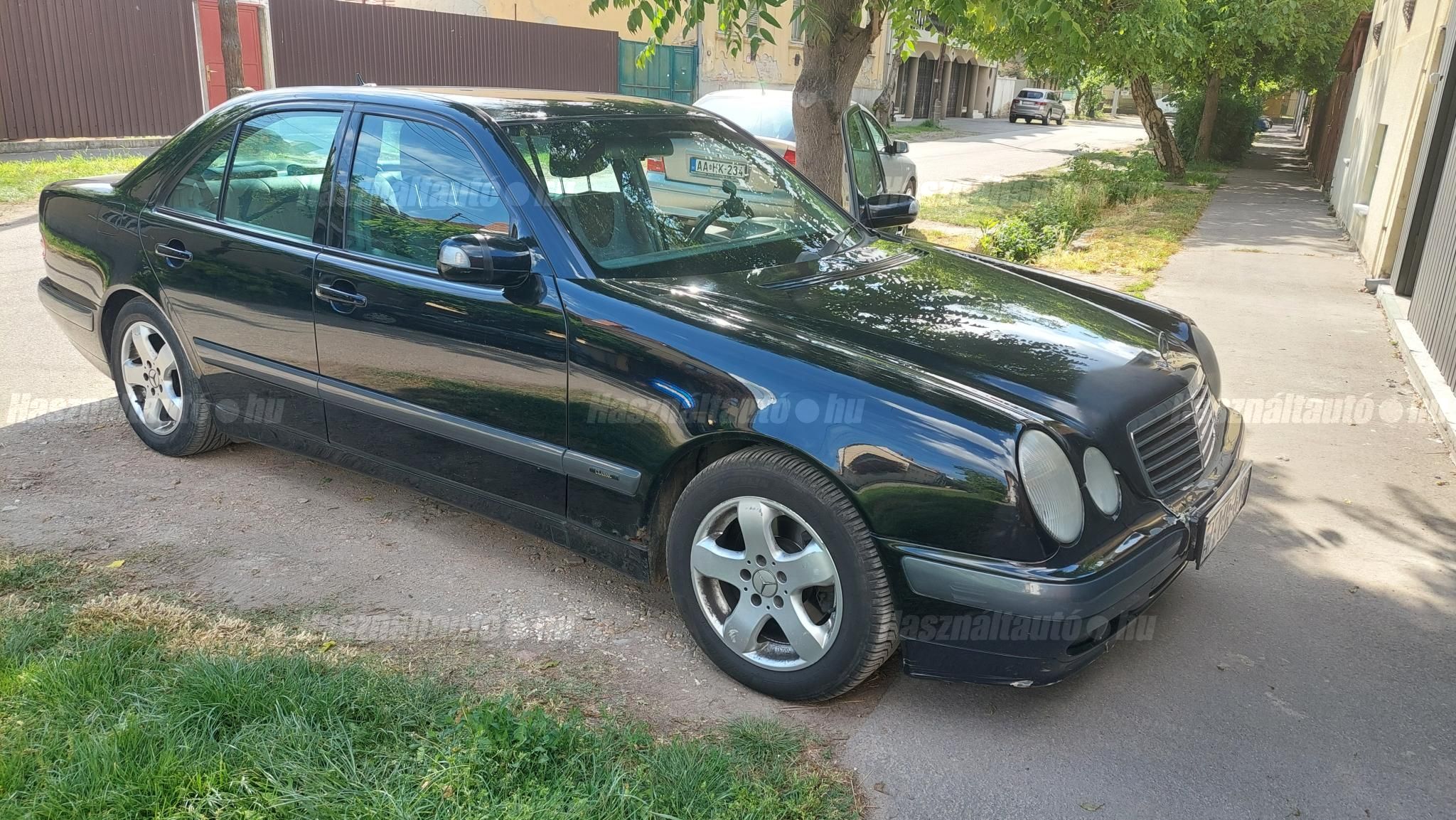 MERCEDES-BENZ E 270 2001/2 - 1