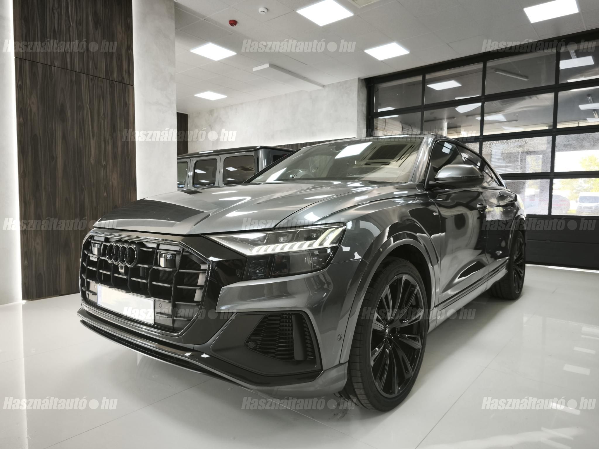 AUDI Q8 2023/6 - 1