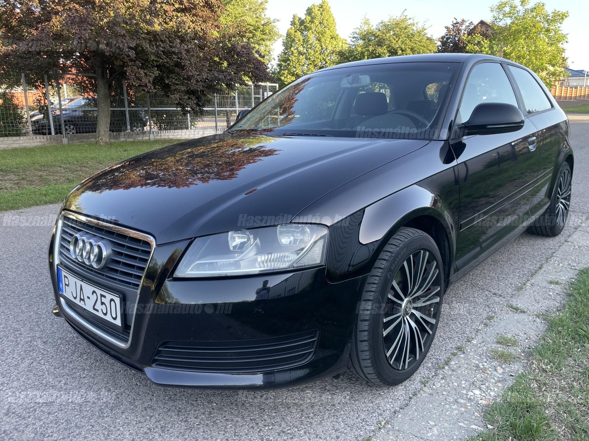 AUDI A3 2009/7 - 1