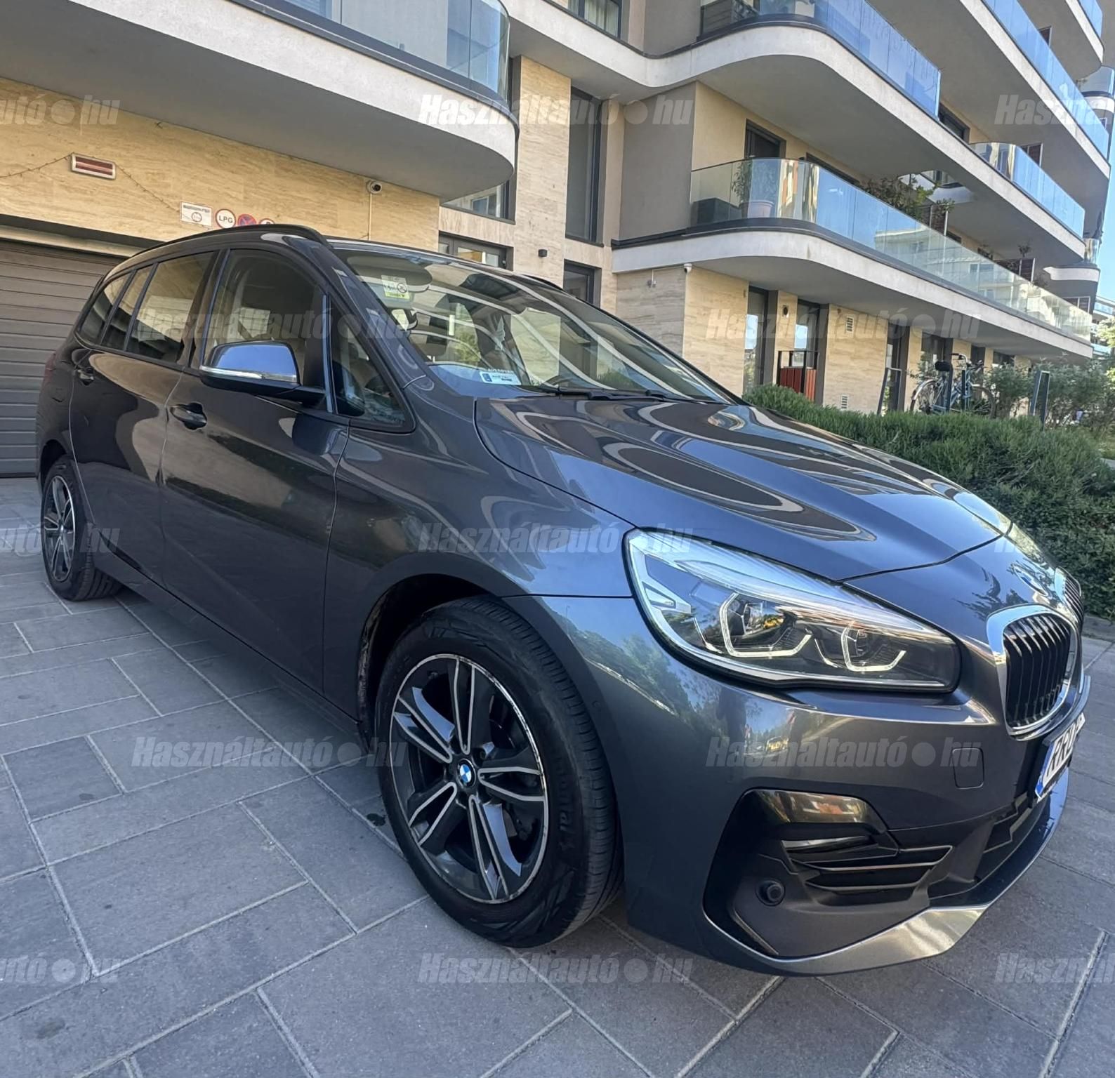 BMW 216 2019/7 - 1