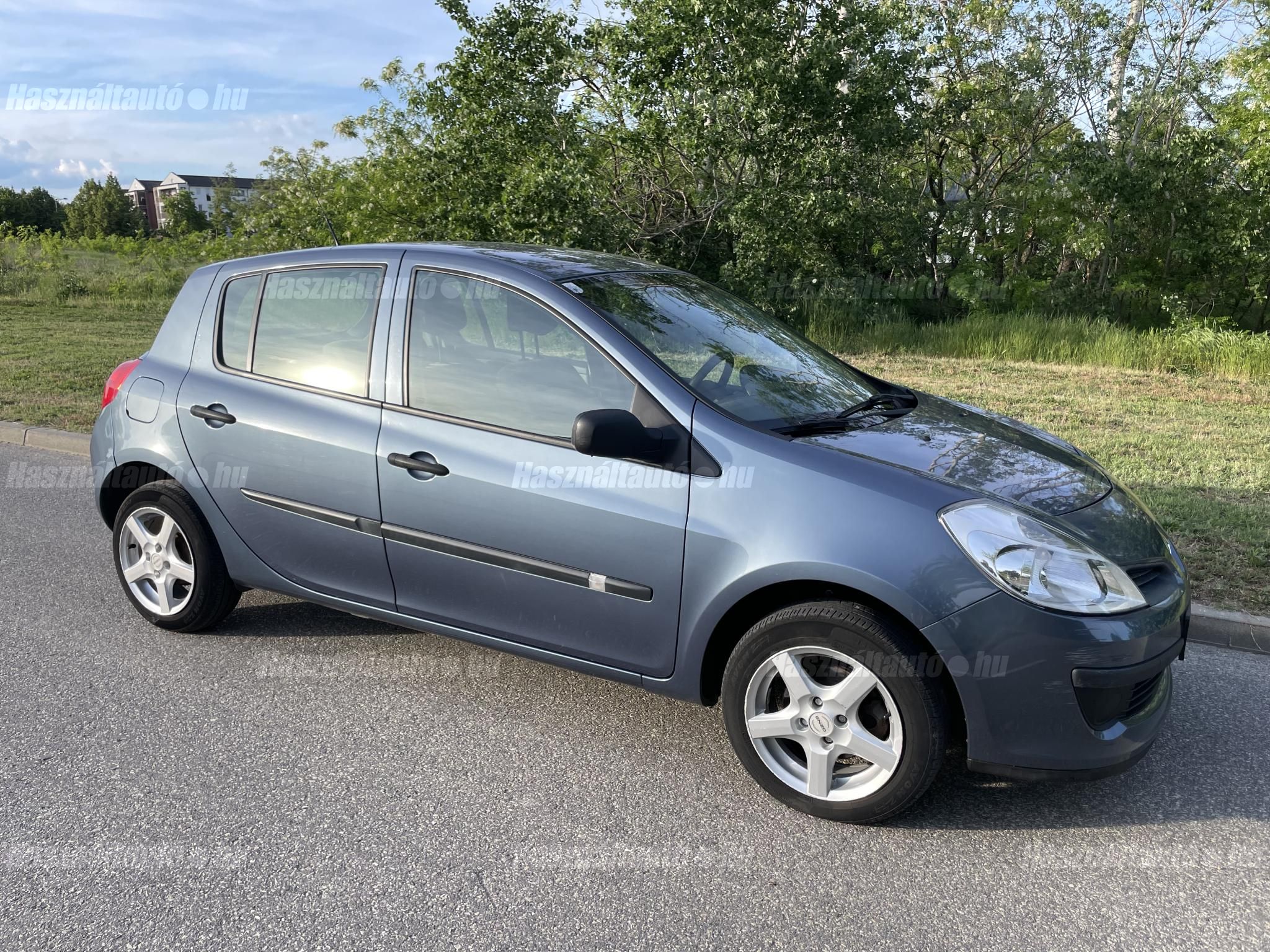 RENAULT CLIO 2006/10 - 1