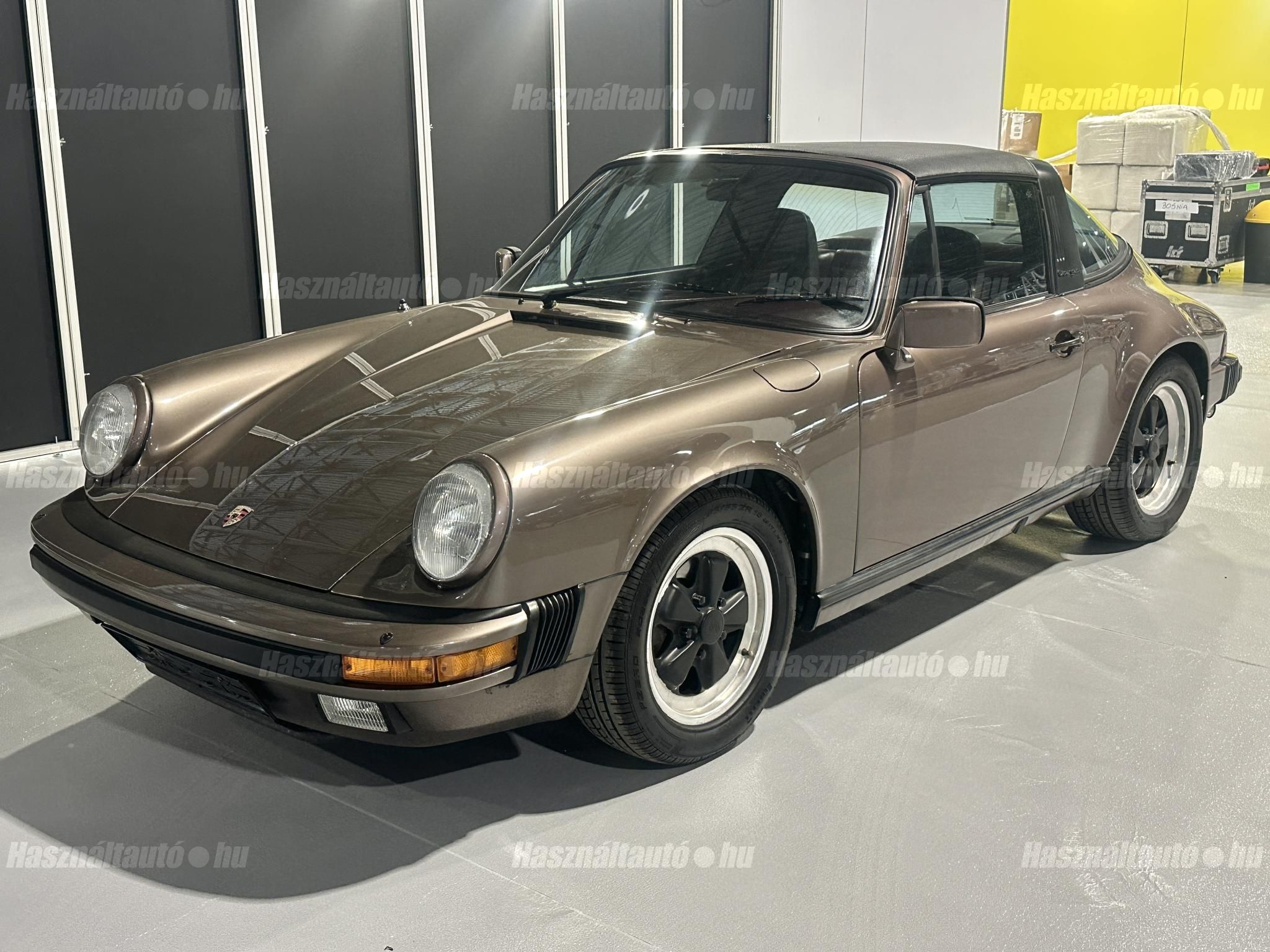 PORSCHE 911 1984/5 - 1