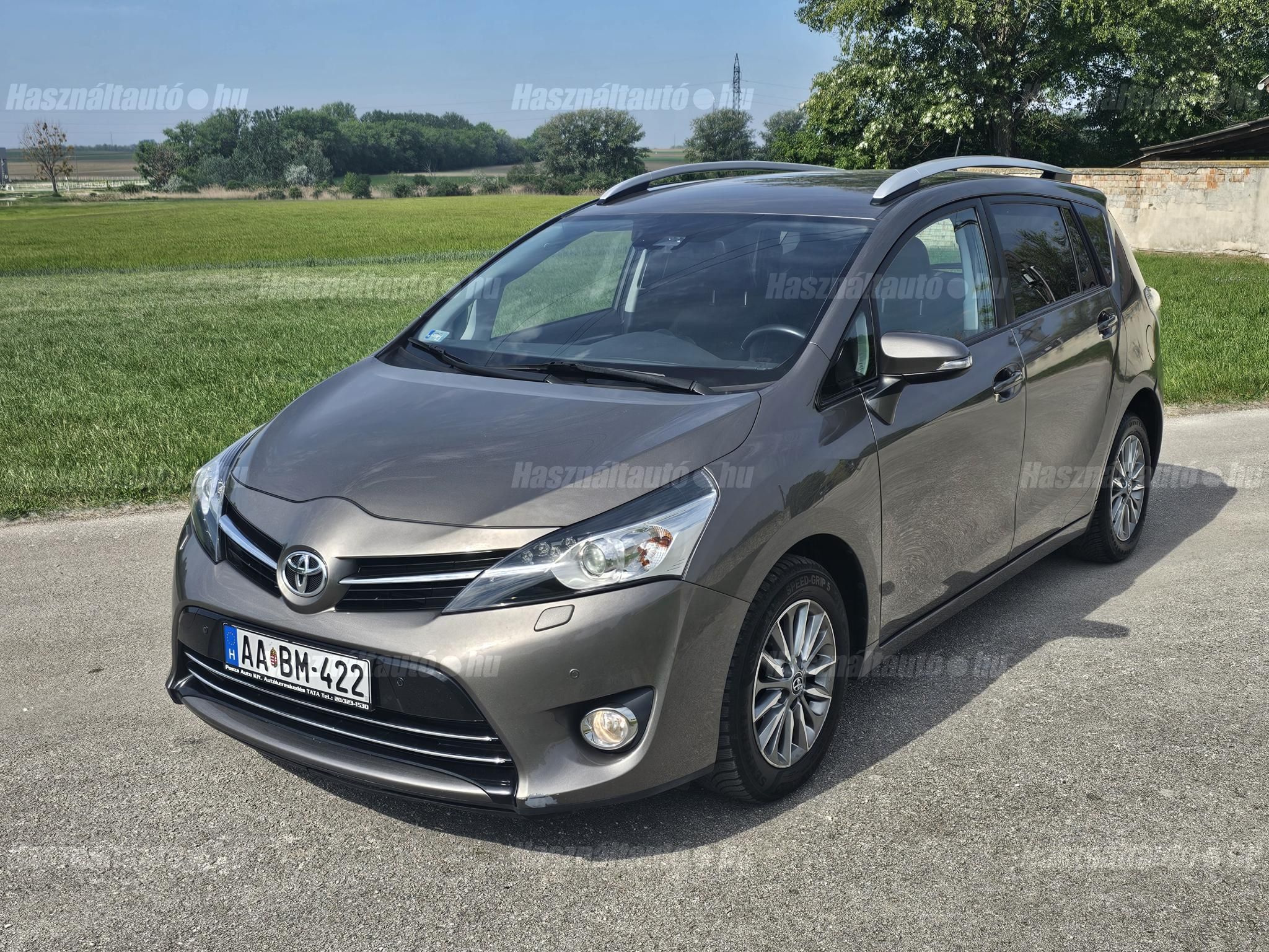 TOYOTA VERSO 2017/9 - 1