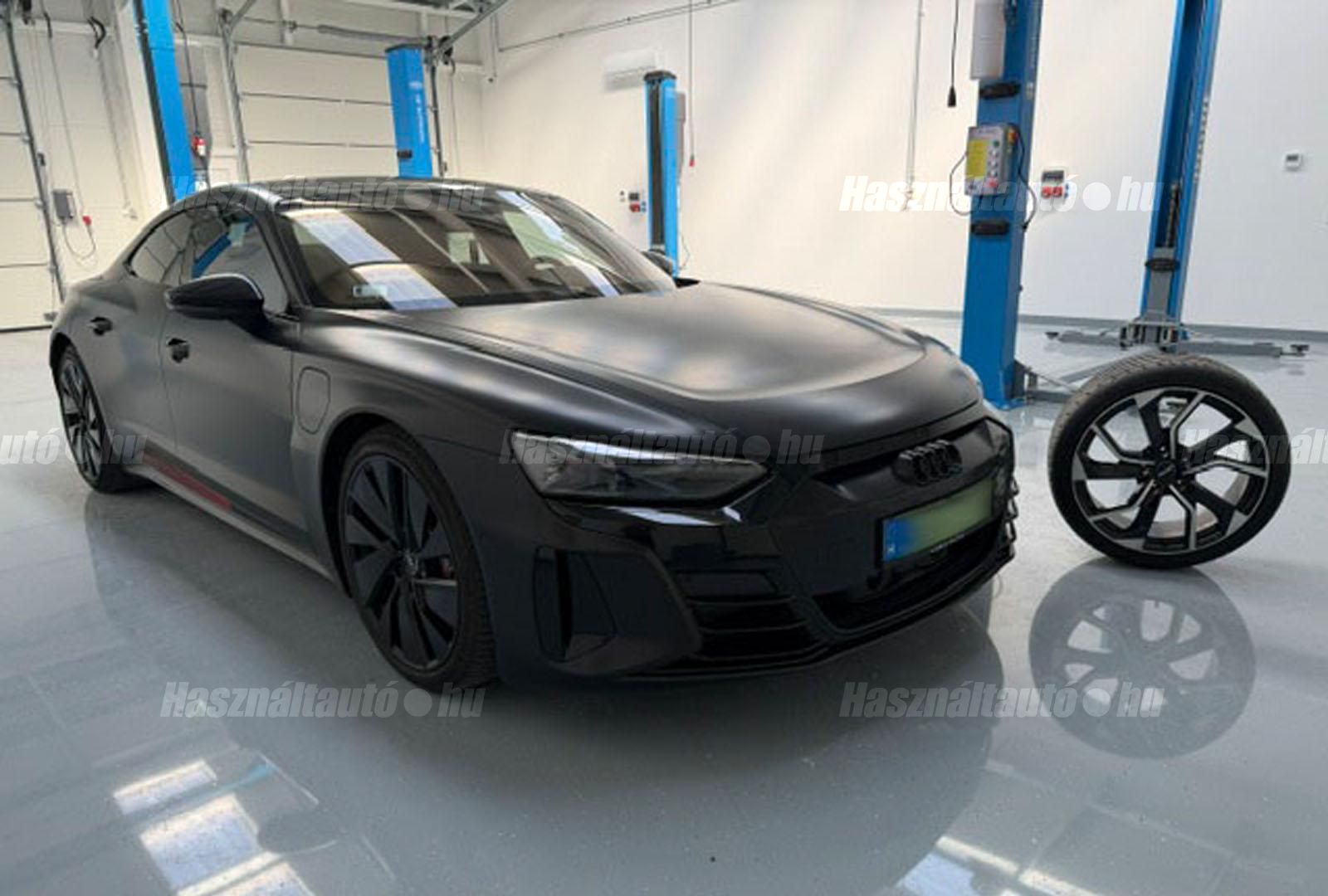 AUDI E-TRON GT 2021 - 1