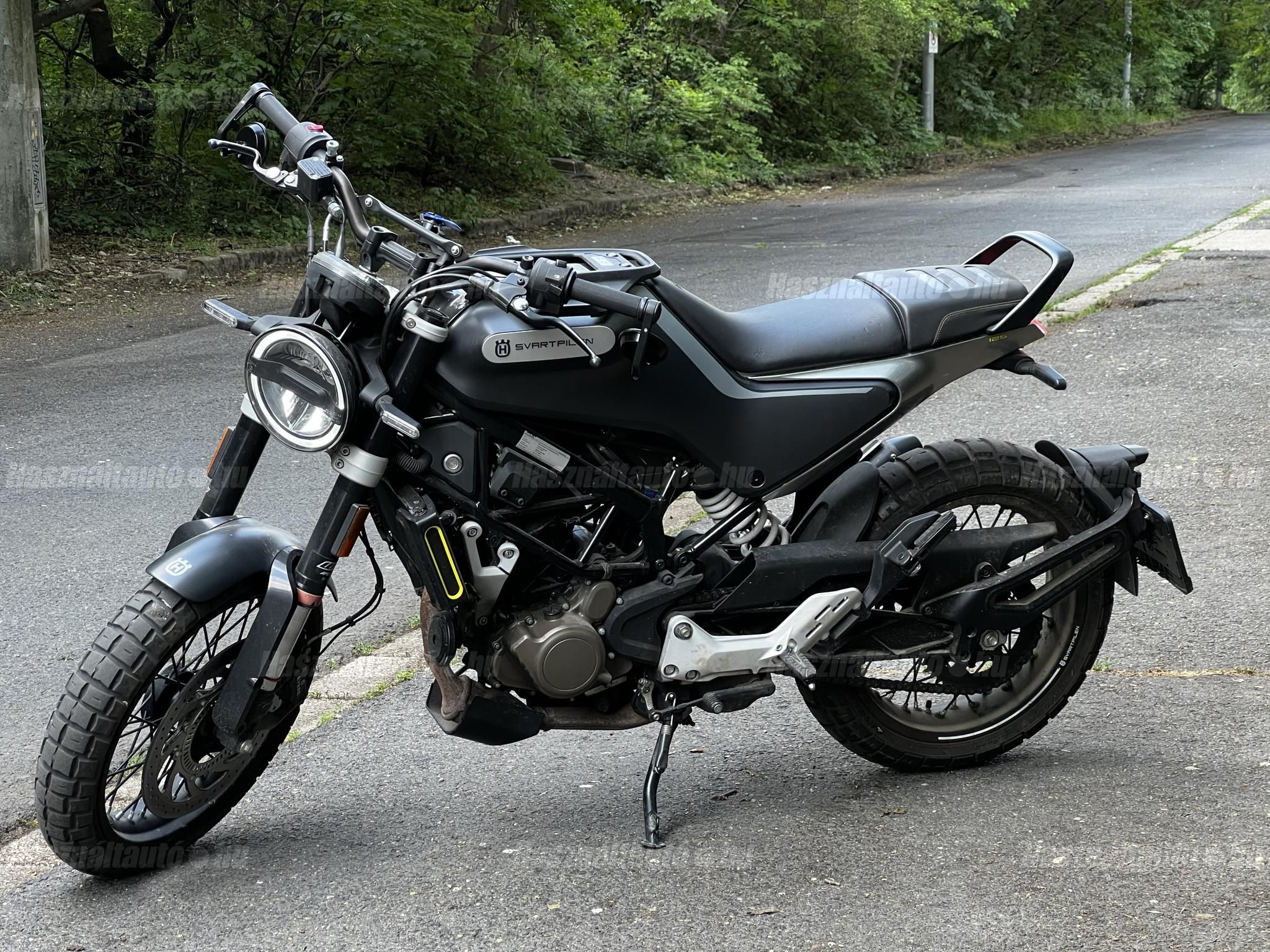 HUSQVARNA SVARTPILEN 125 2021/3 - 1