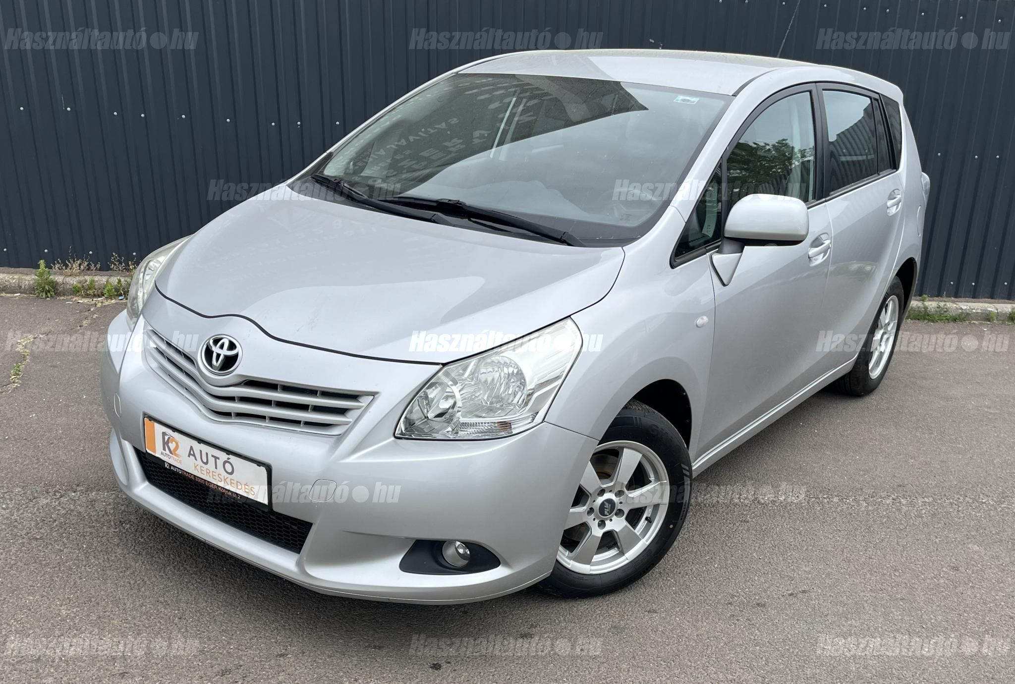 TOYOTA VERSO 2010/10 - 1