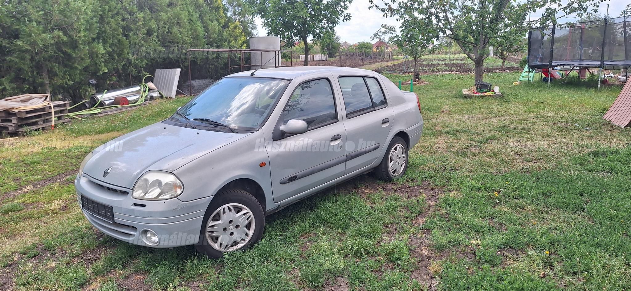 RENAULT THALIA 2002/6 - 1