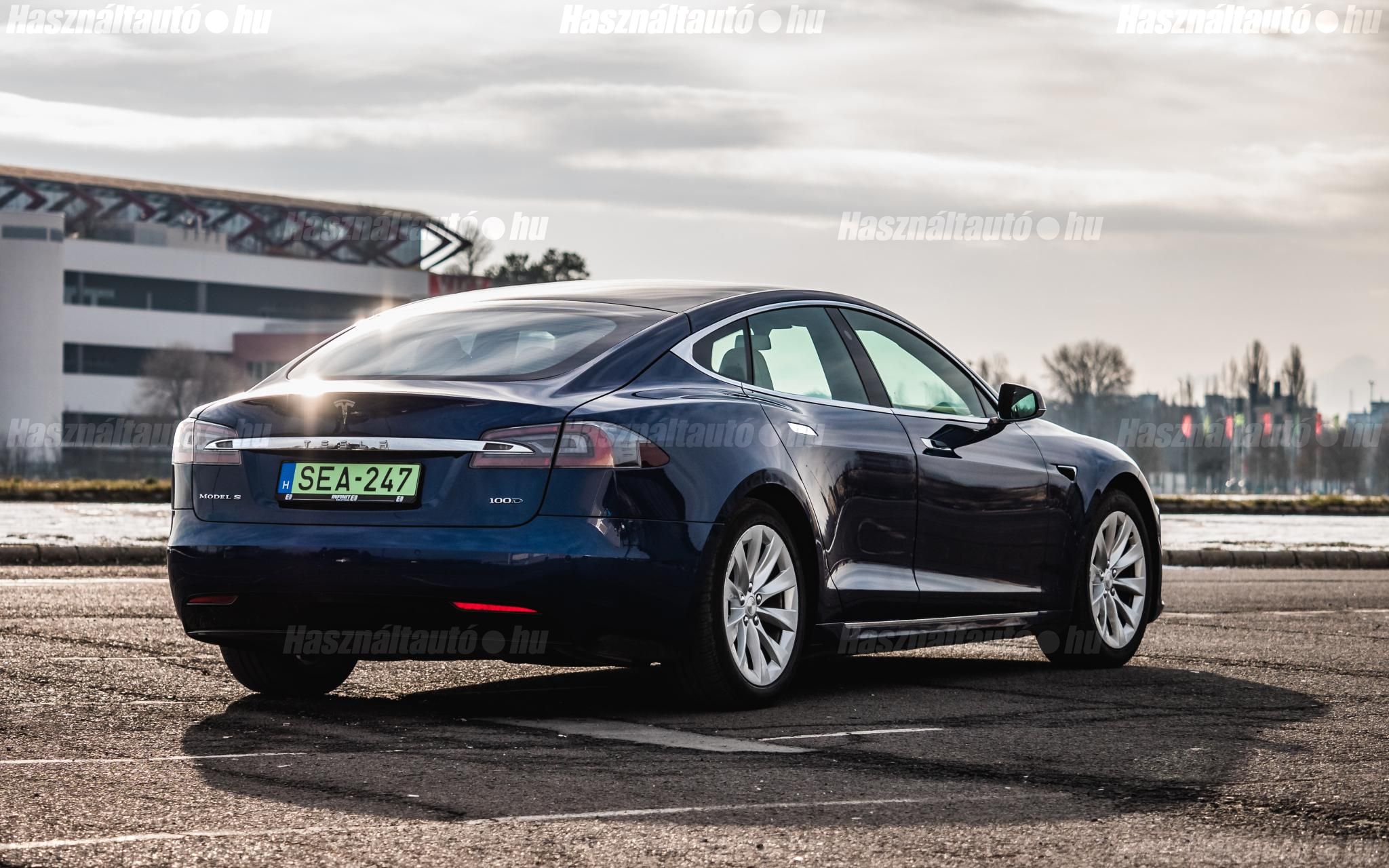 TESLA MODEL S 2017/11 - 1
