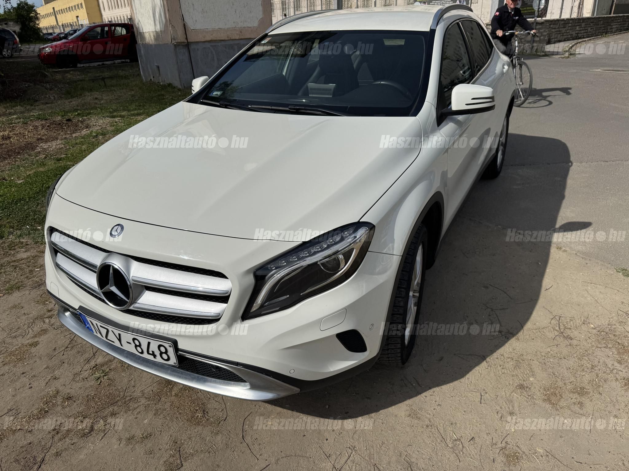 MERCEDES-BENZ 200 2016/6 - 1