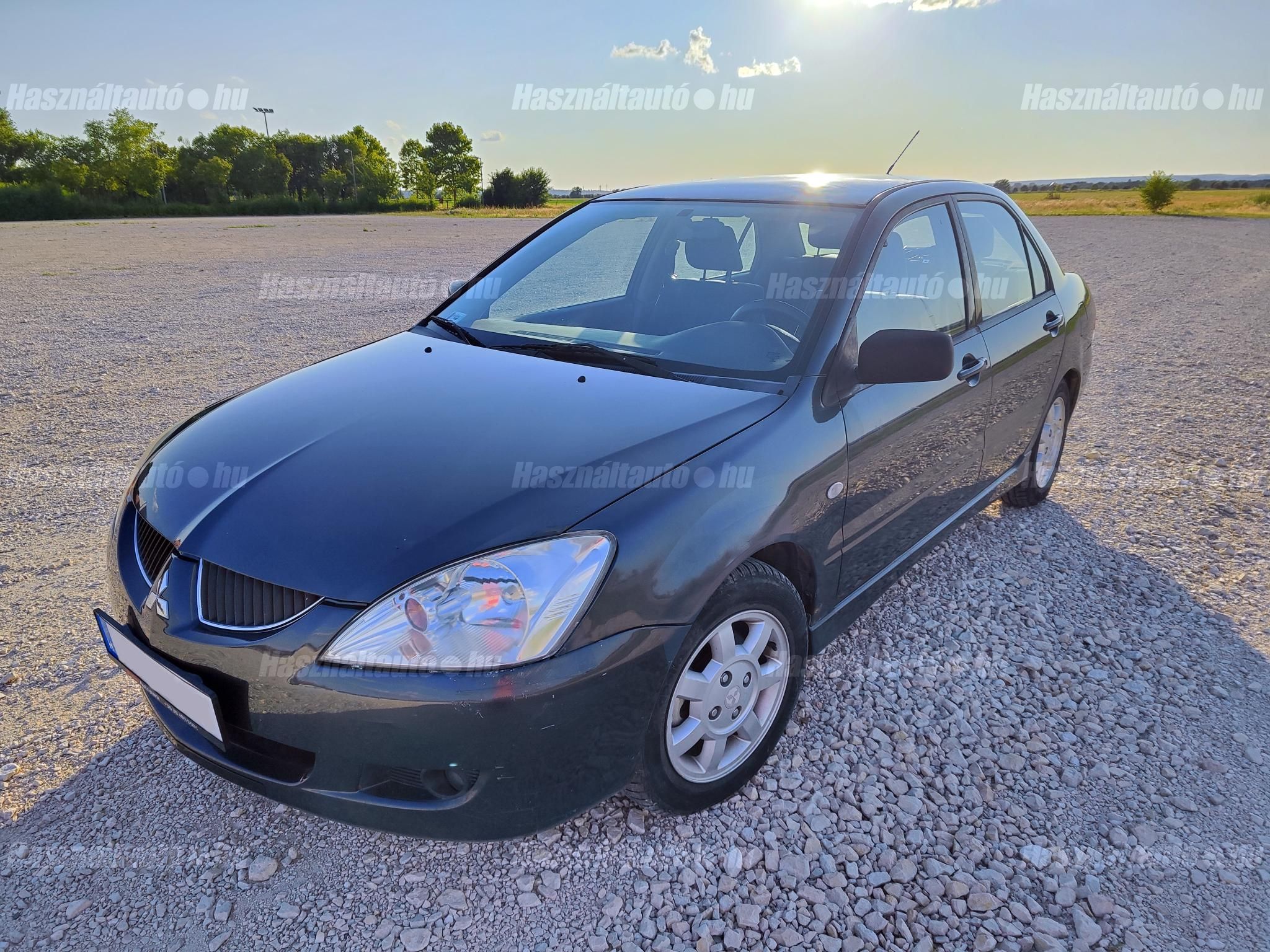 MITSUBISHI LANCER 2004/6 - 1