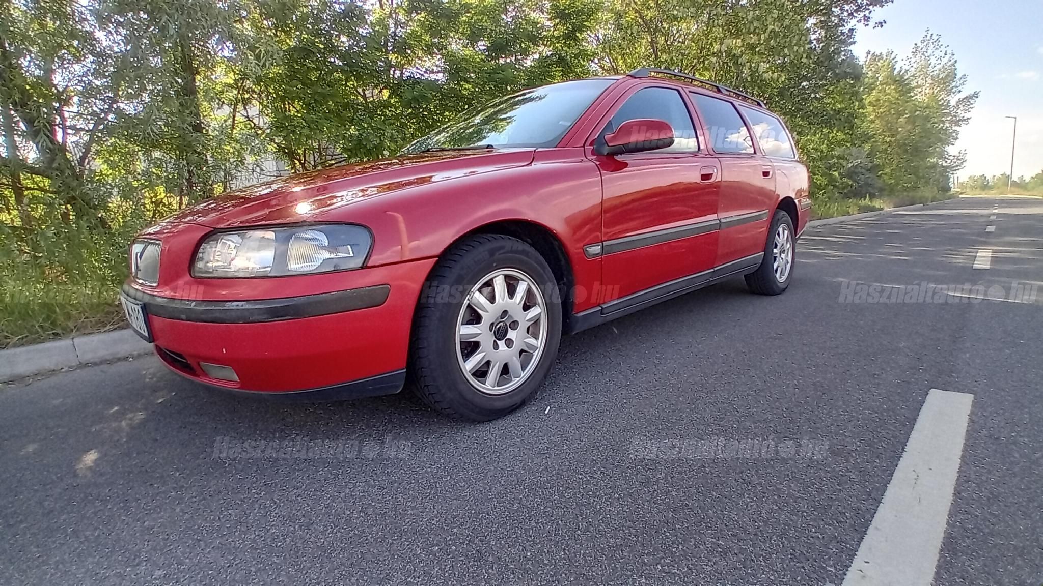 VOLVO V70 2001/5 - 1