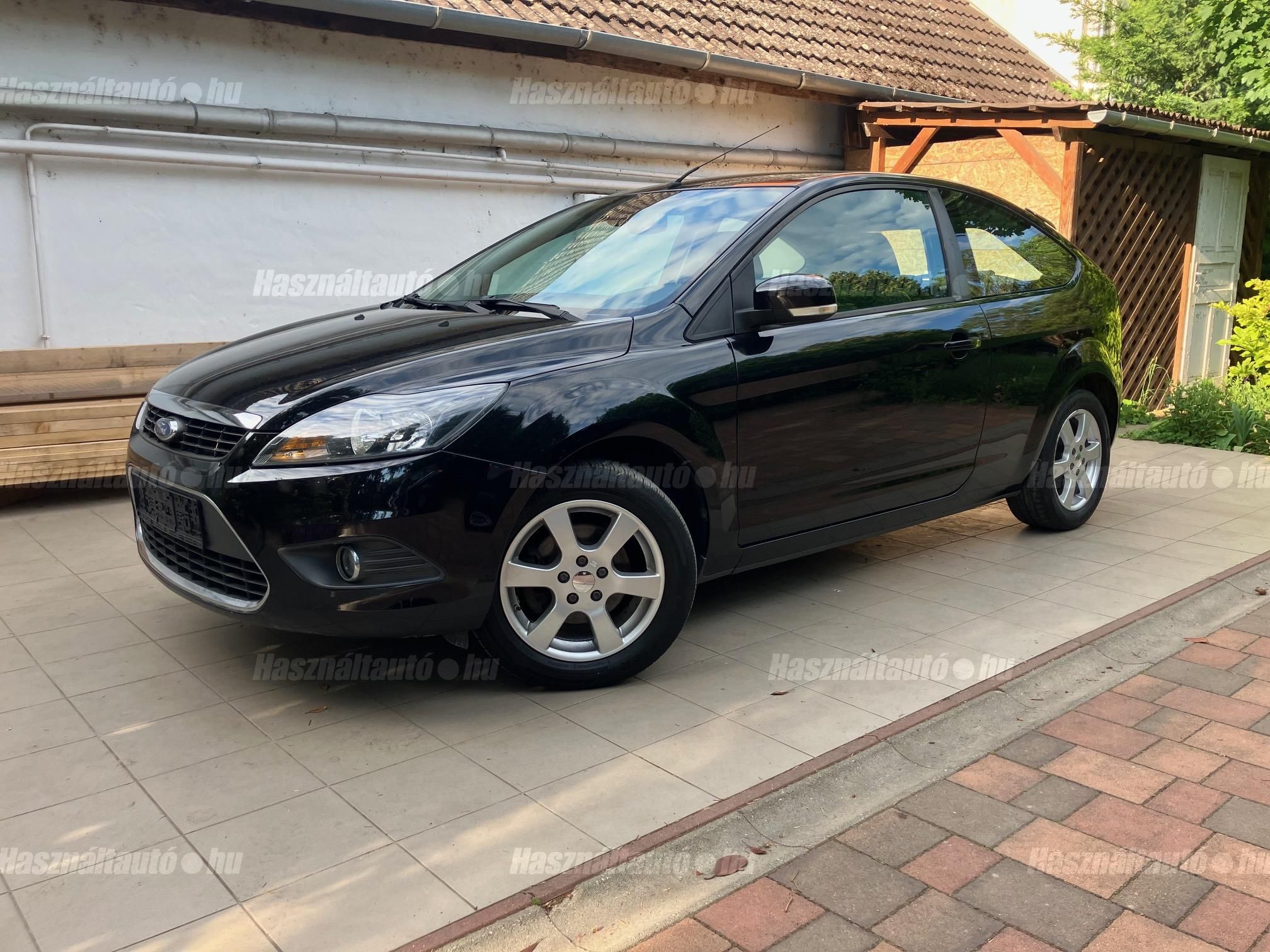 FORD FOCUS 2010/8 - 1