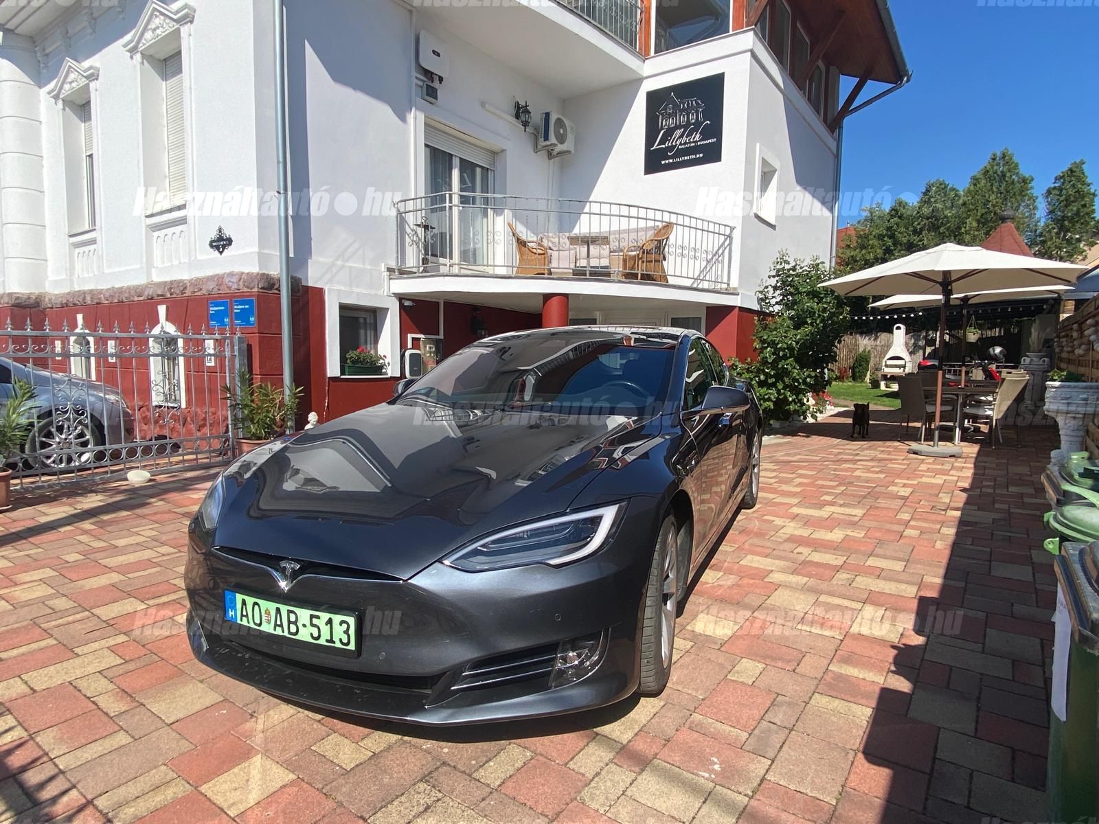 TESLA MODEL S 2018/12 - 1
