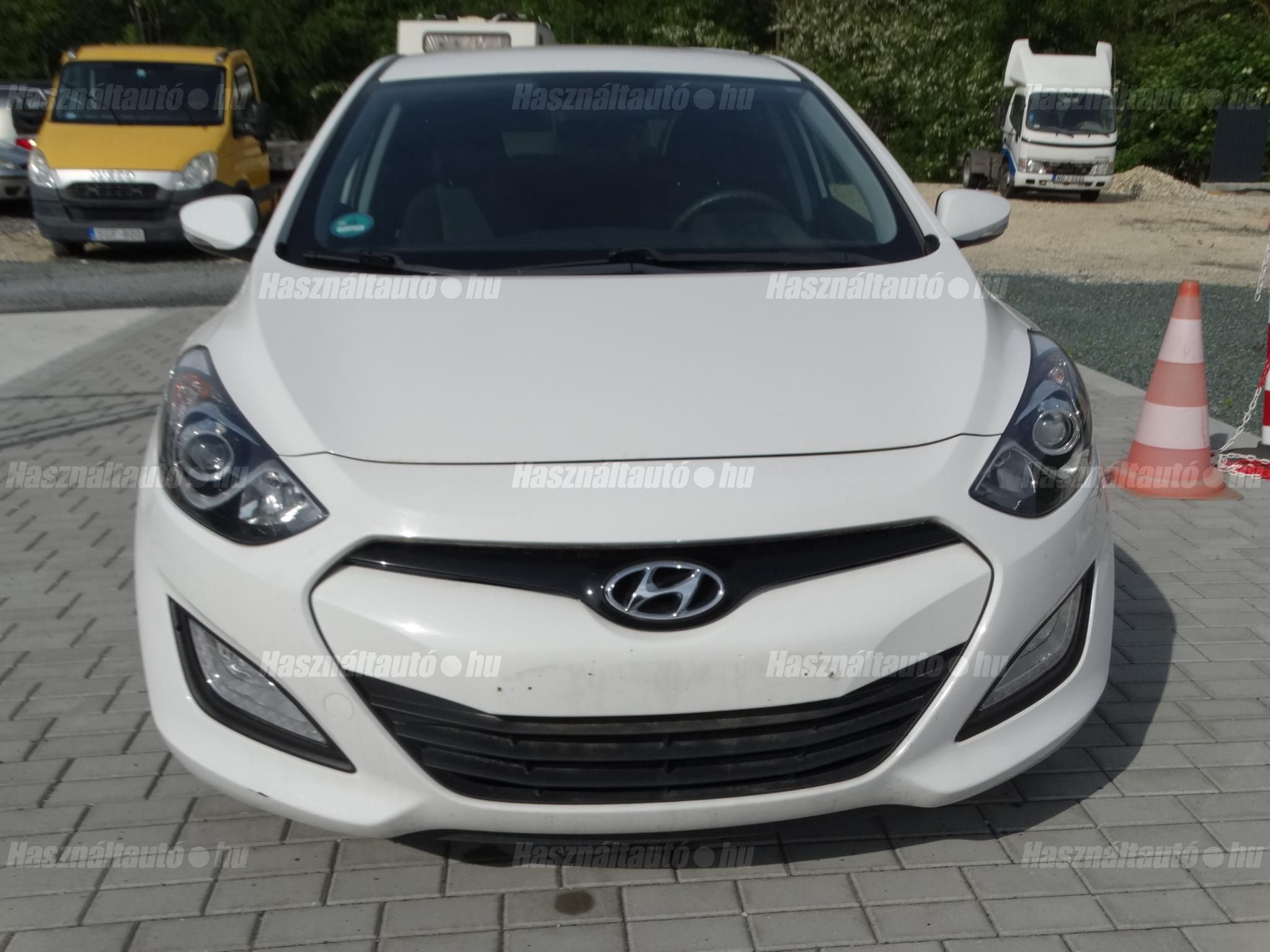 HYUNDAI I30 2014/5 - 1