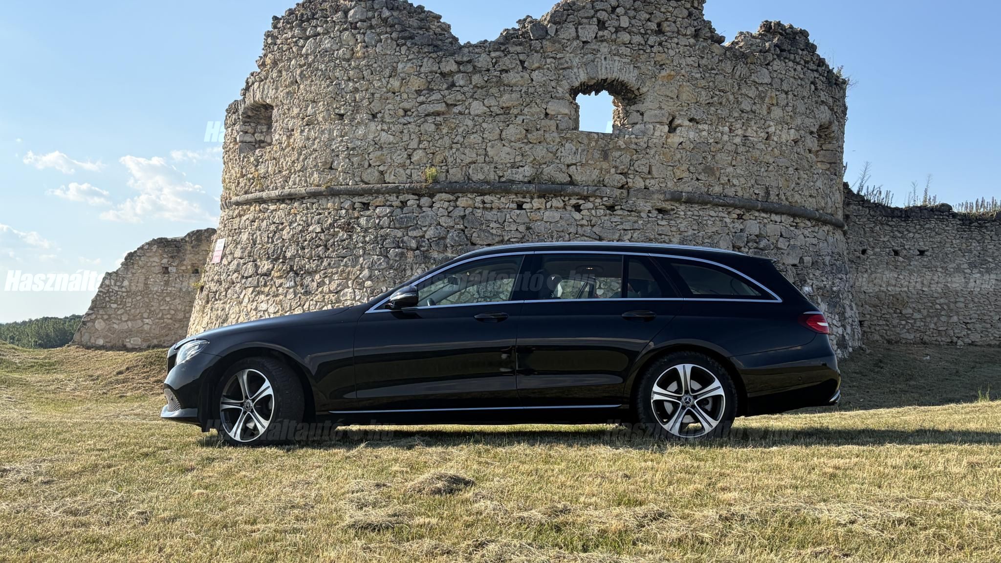MERCEDES-BENZ E 200 2019/6 - 1