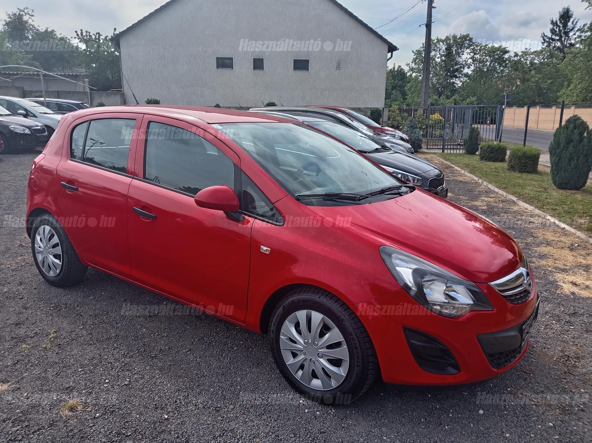 OPEL CORSA 2014/8 - 1