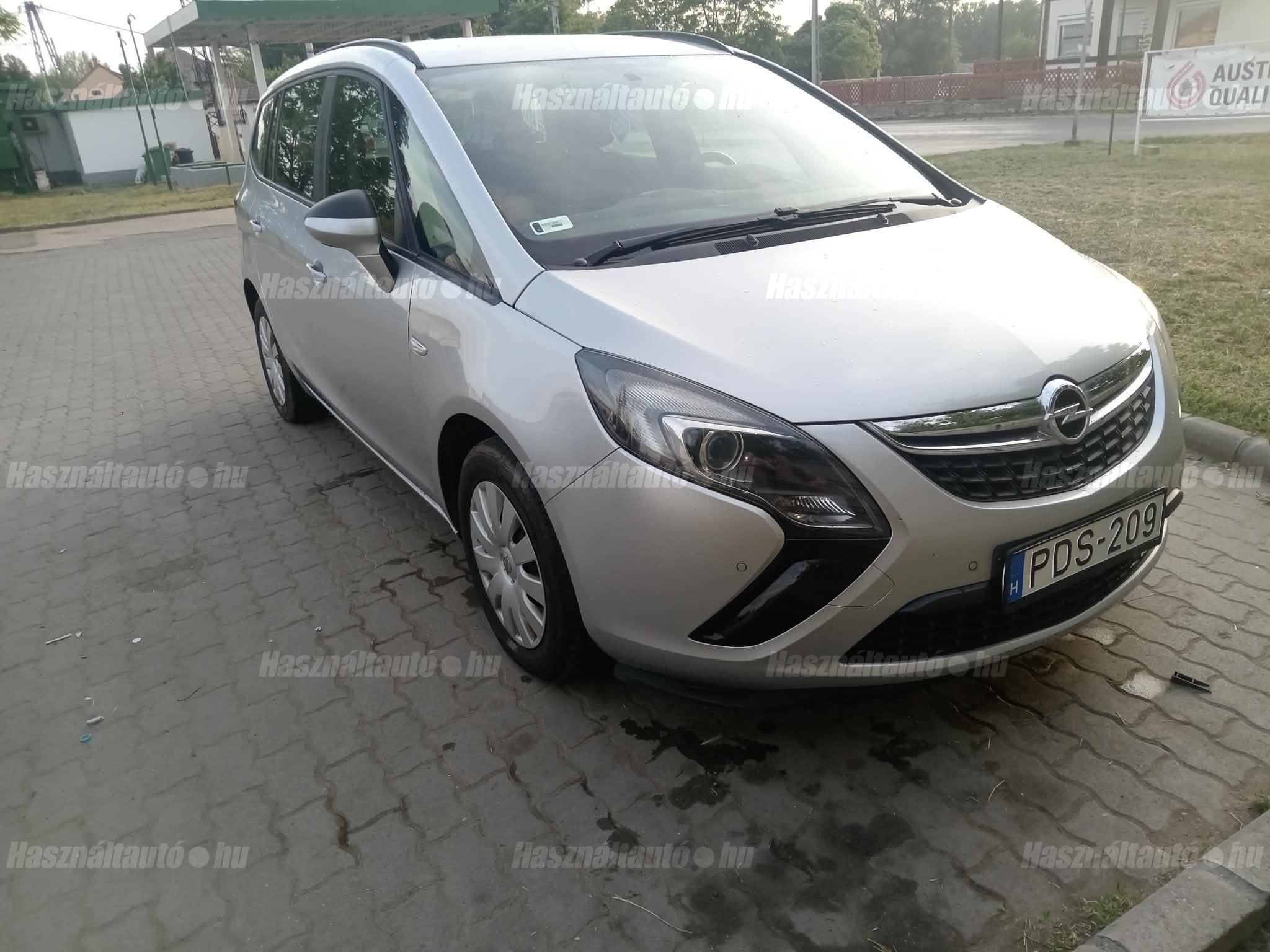 OPEL ZAFIRA TOURER 2015 - 1