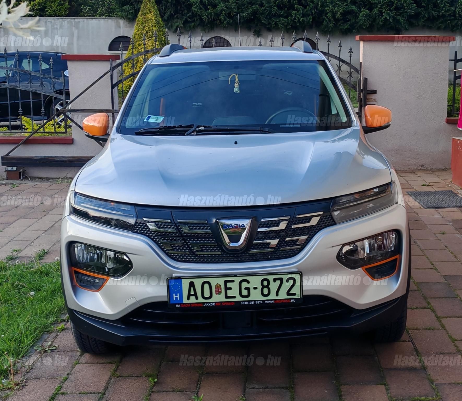 DACIA SPRING 2021/12 - 1