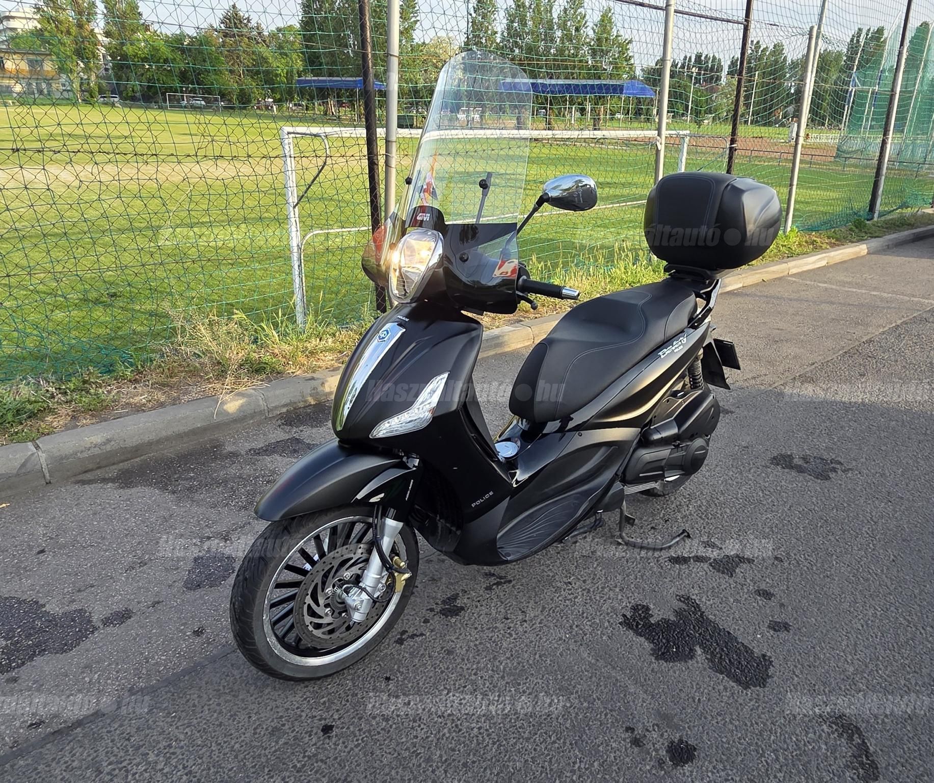 PIAGGIO BEVERLY 300 2017/11 - 1