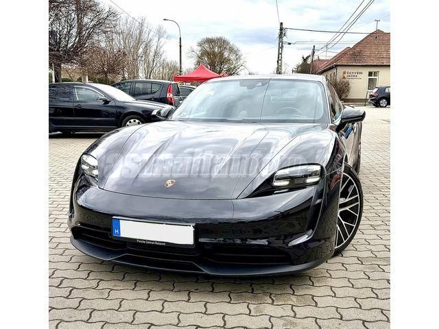 PORSCHE TAYCAN 2021 - 1