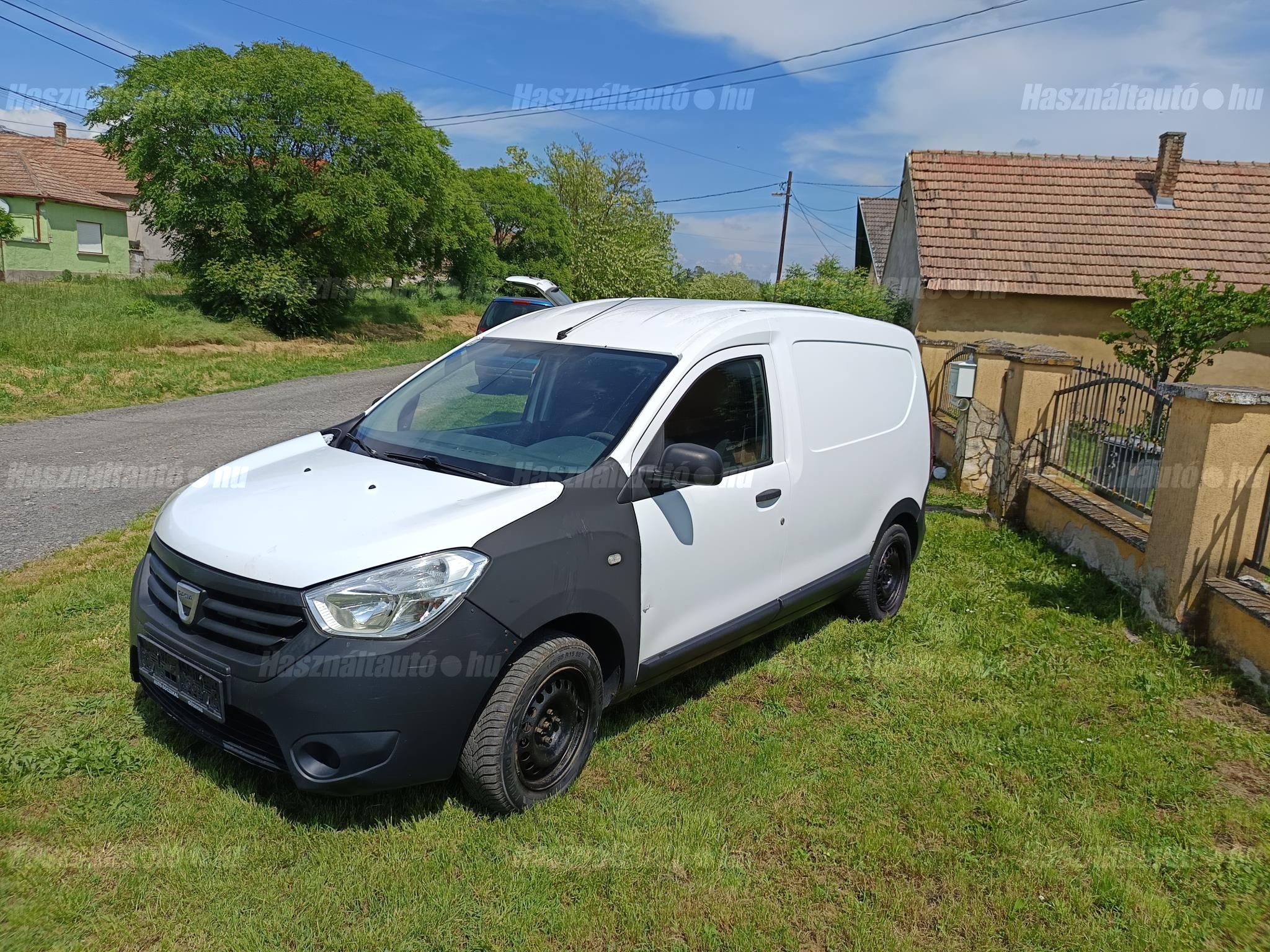 DACIA DOKKER 2015/4 - 1