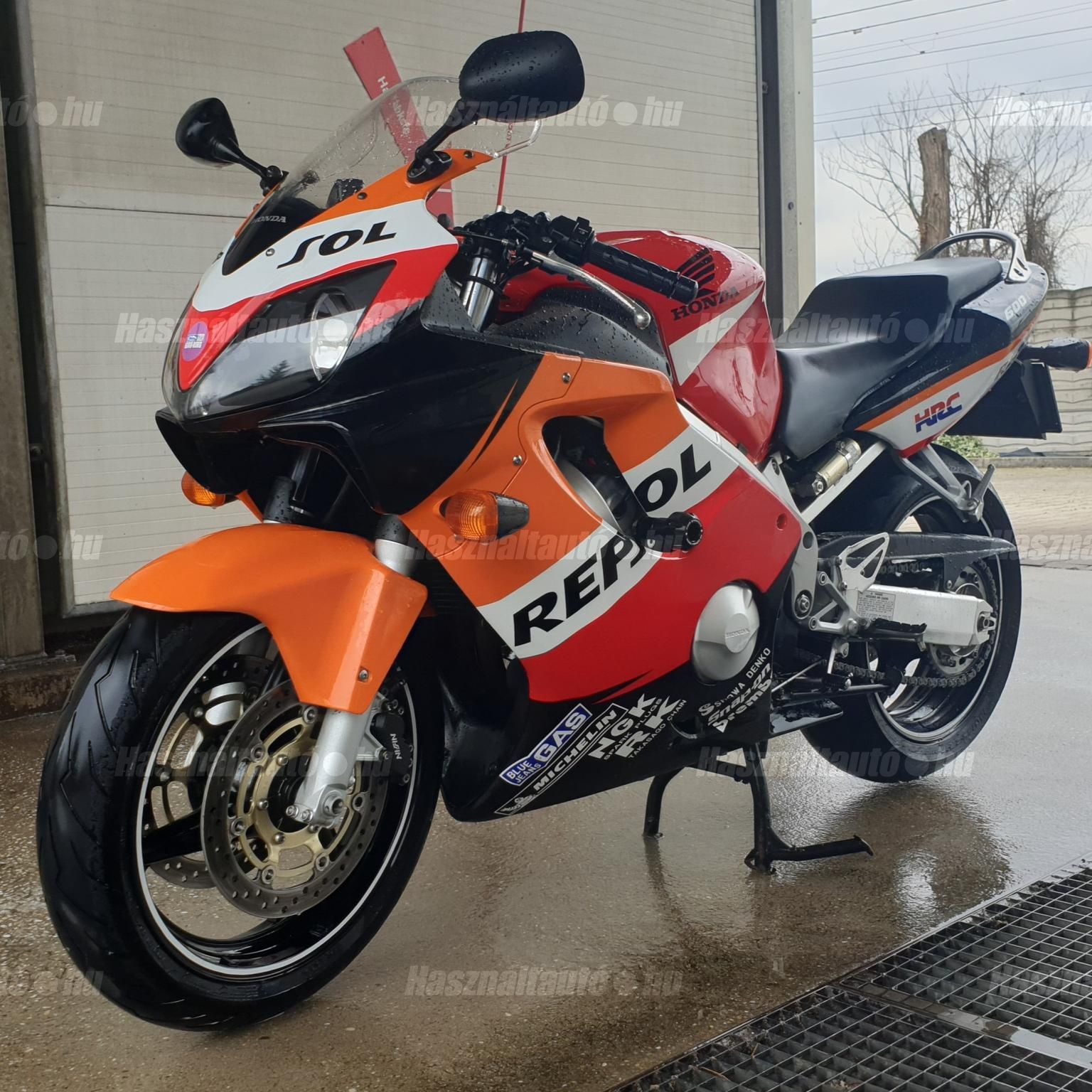 HONDA CBR 600 F4 2001 - 1