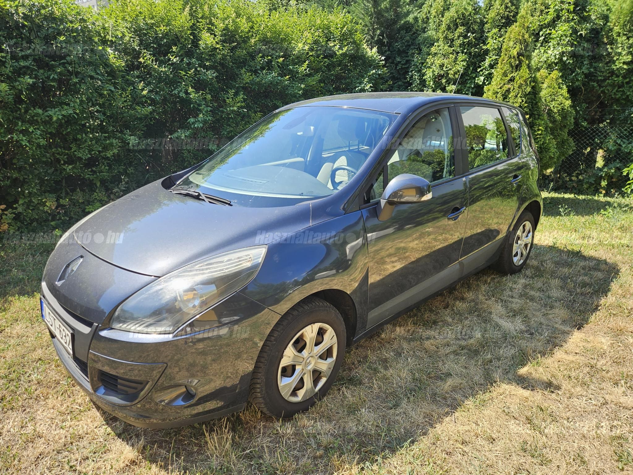 RENAULT SCENIC 2010/9 - 1