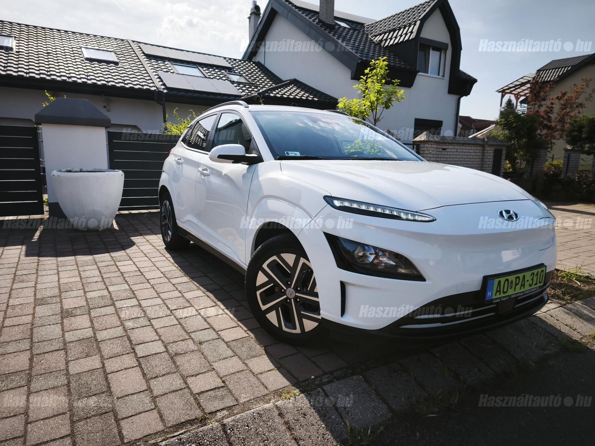 HYUNDAI KONA 2022/10 - 1