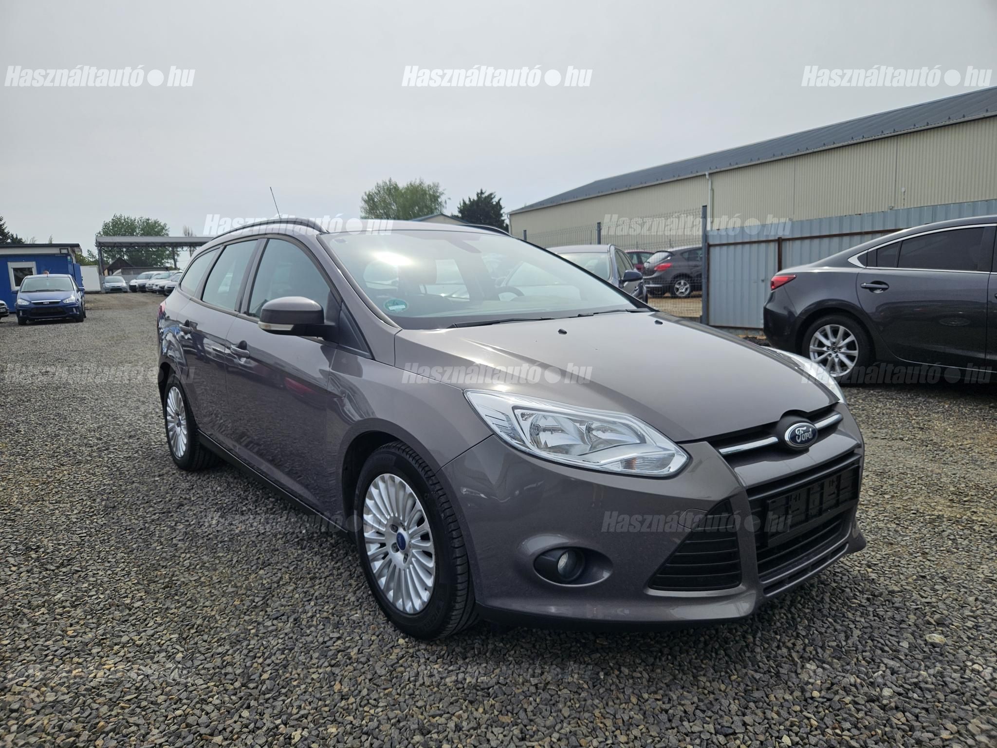FORD FOCUS 2011/10 - 1