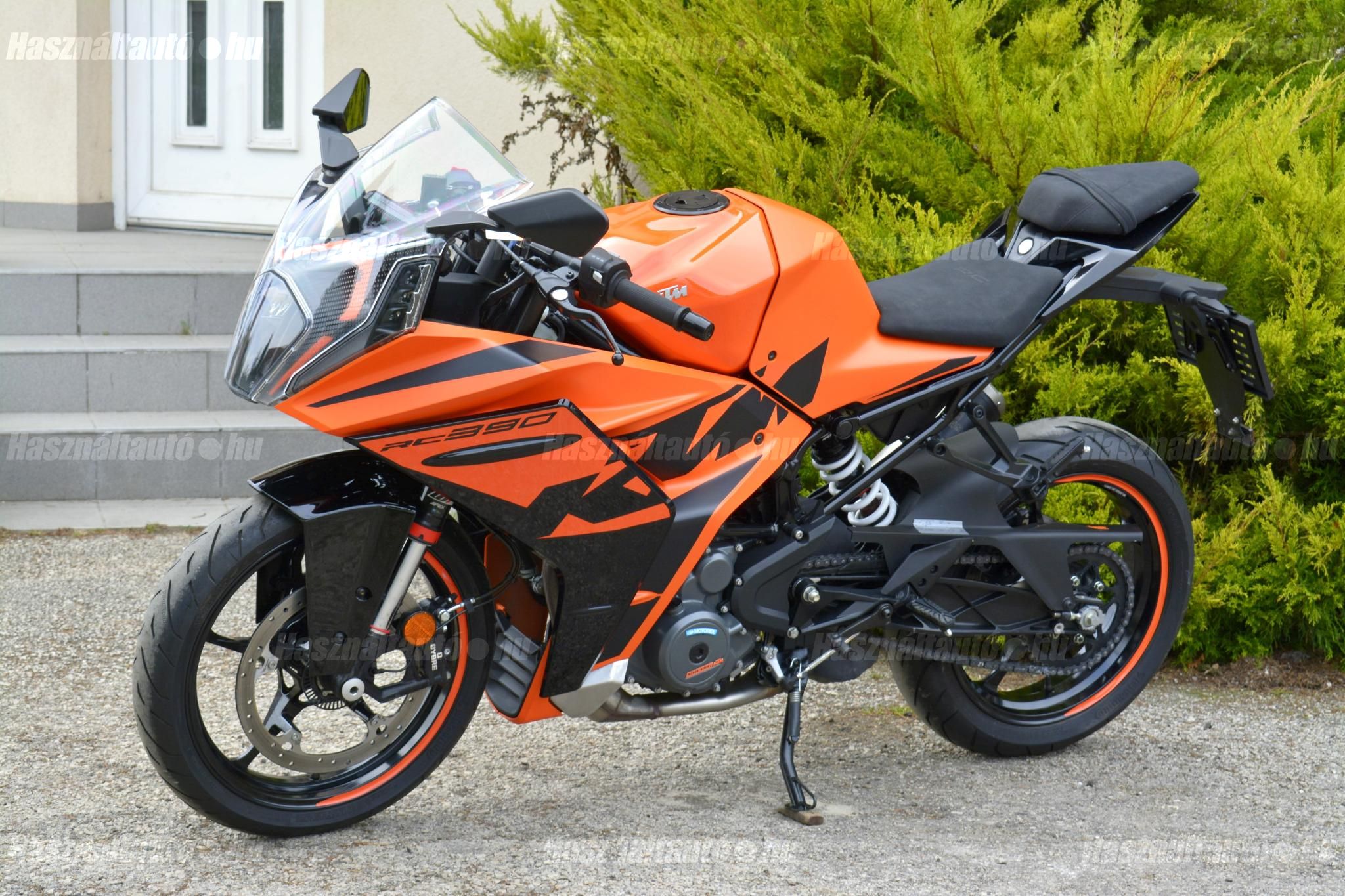 KTM RC 390 2024/8 - 1