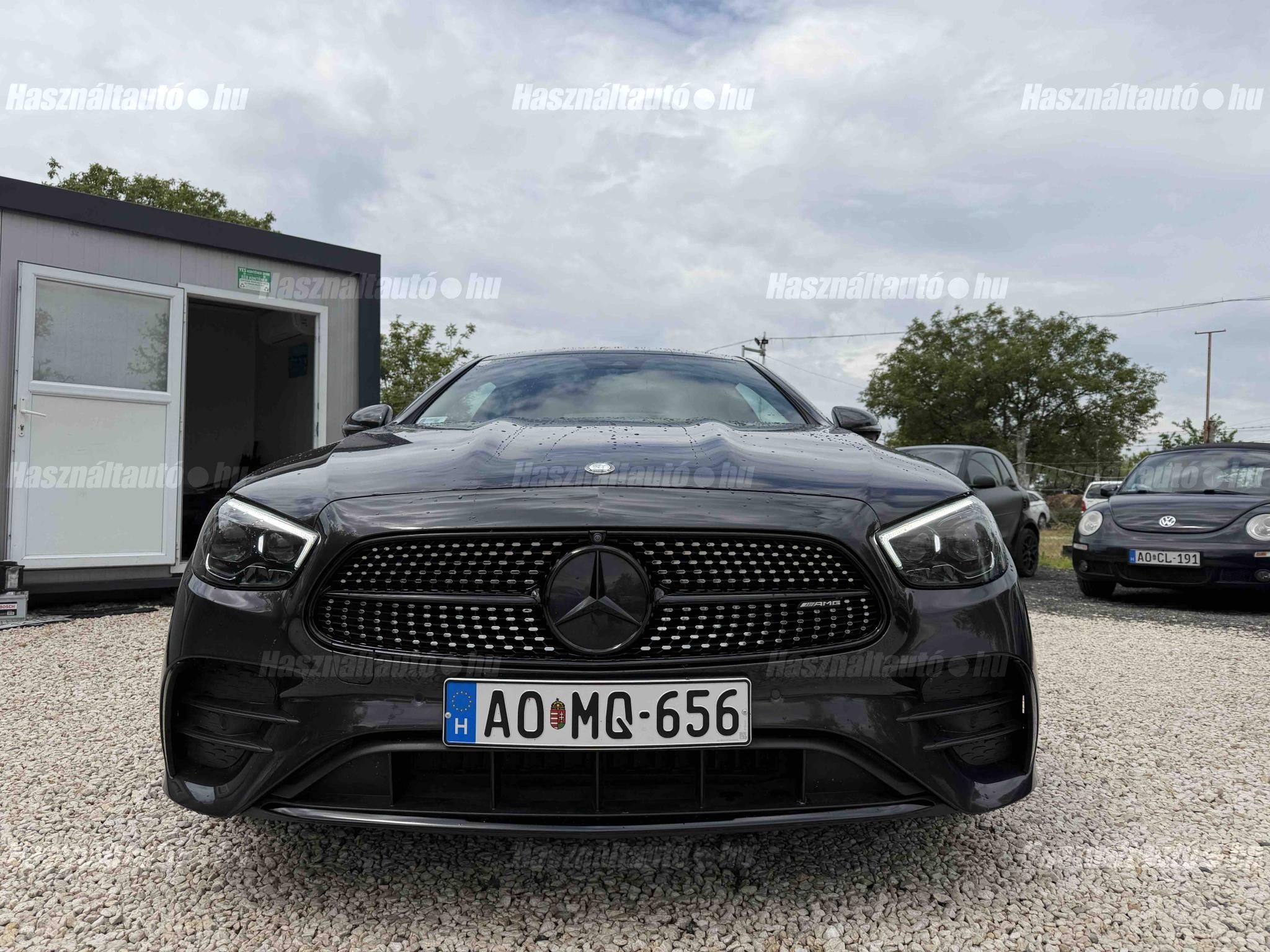 MERCEDES-BENZ E 400 2023/4 - 1