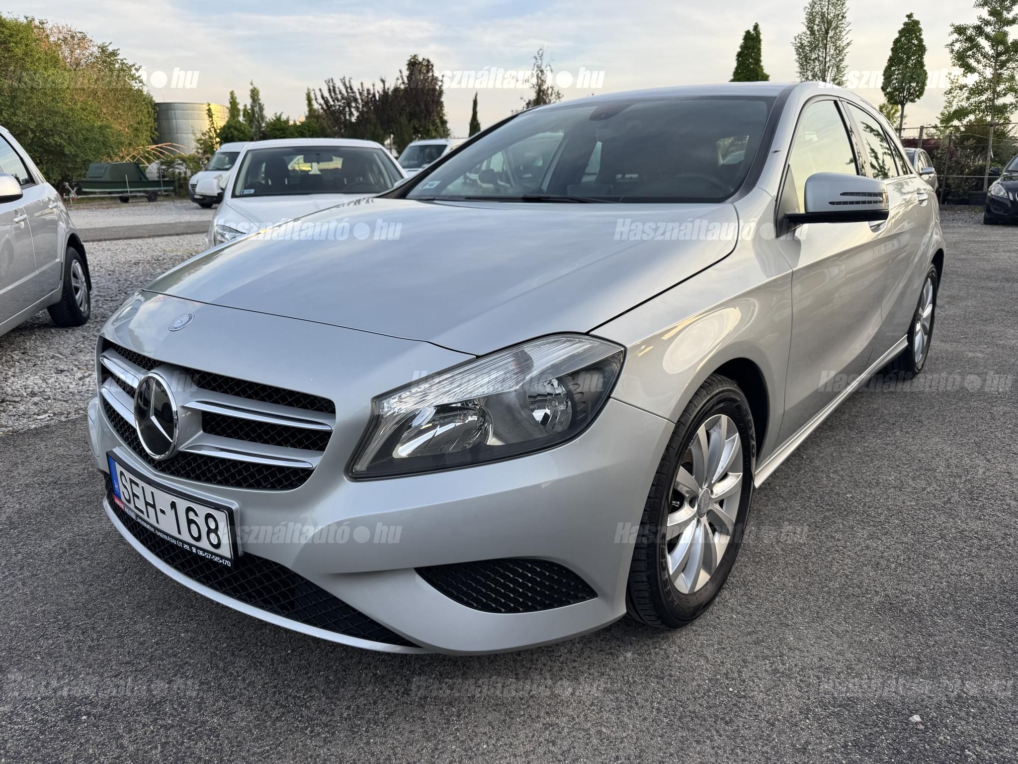 MERCEDES-BENZ A 180 2012/11 - 1