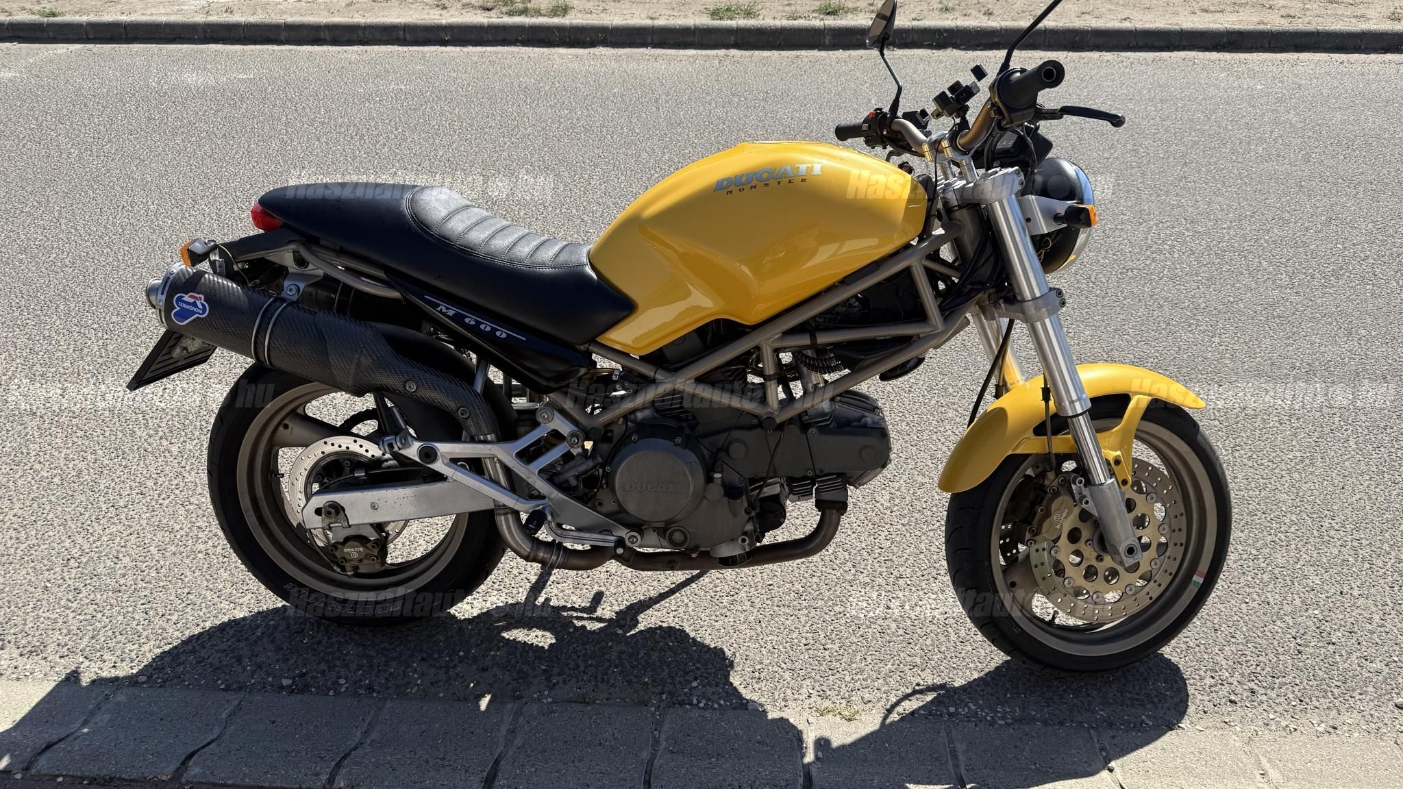 DUCATI MONSTER 600 1994/7 - 1