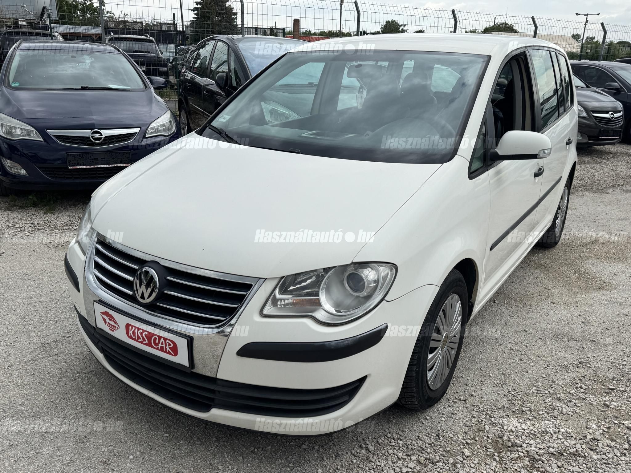 VOLKSWAGEN TOURAN 2009 - 1