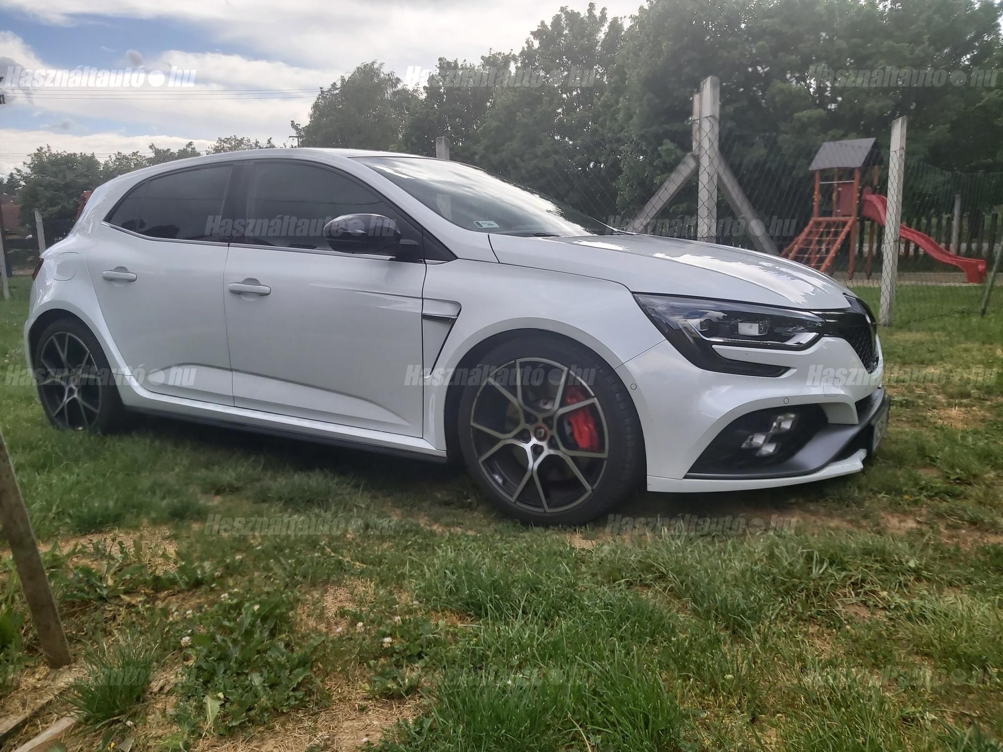 RENAULT MEGANE 2019/5 - 1
