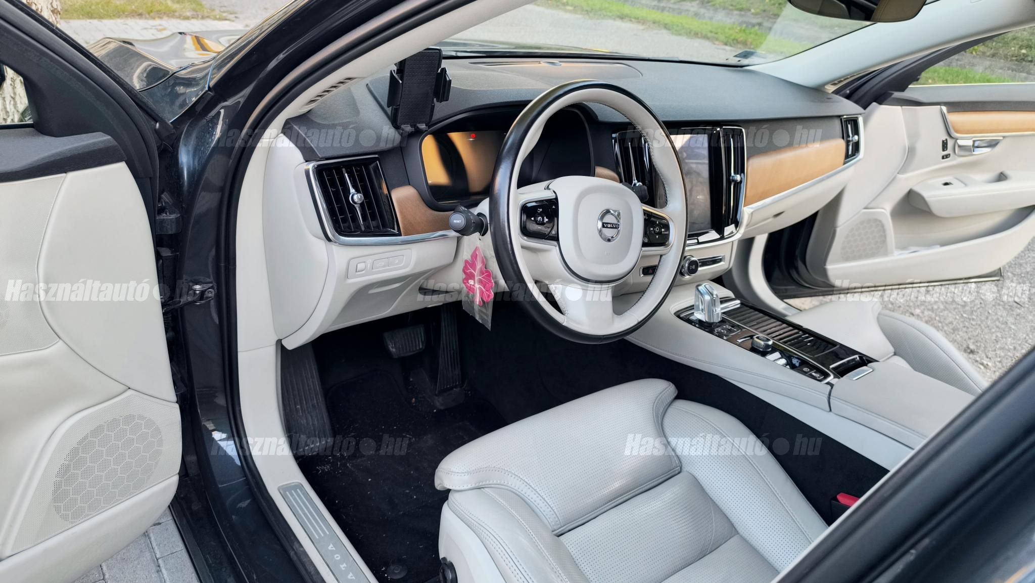 VOLVO V90 2018/5 - 1