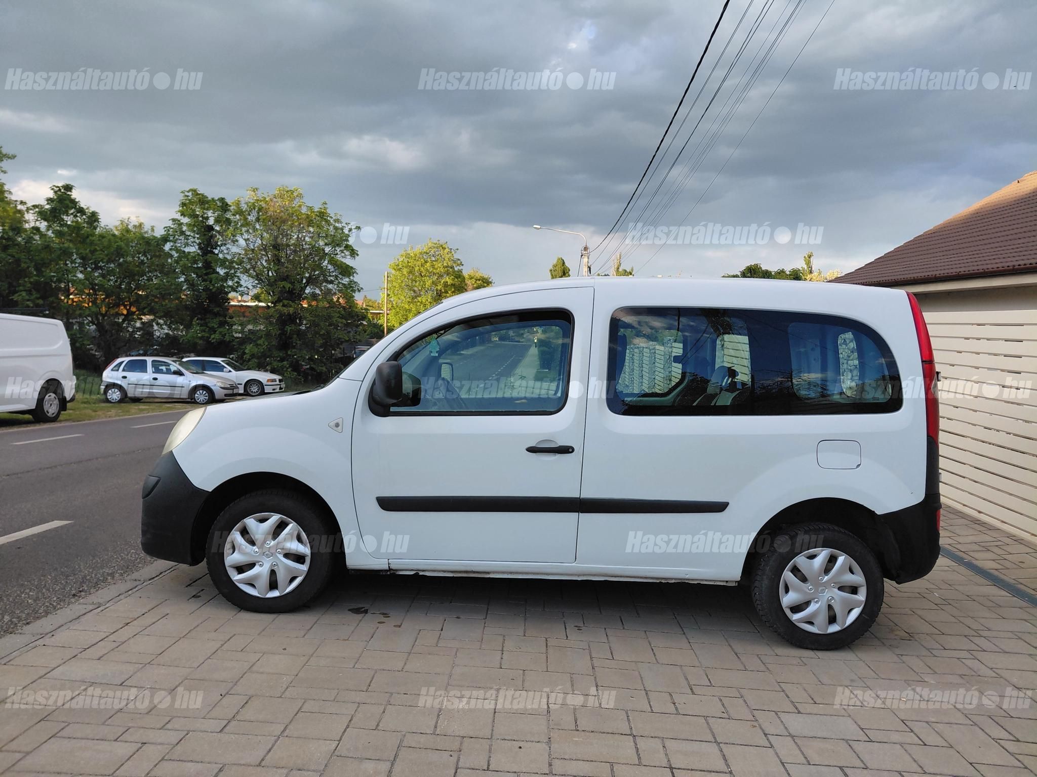 RENAULT KANGOO 2009/9 - 1