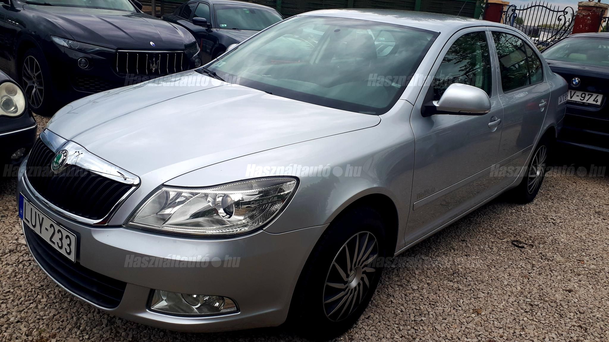 SKODA OCTAVIA 2011 - 1