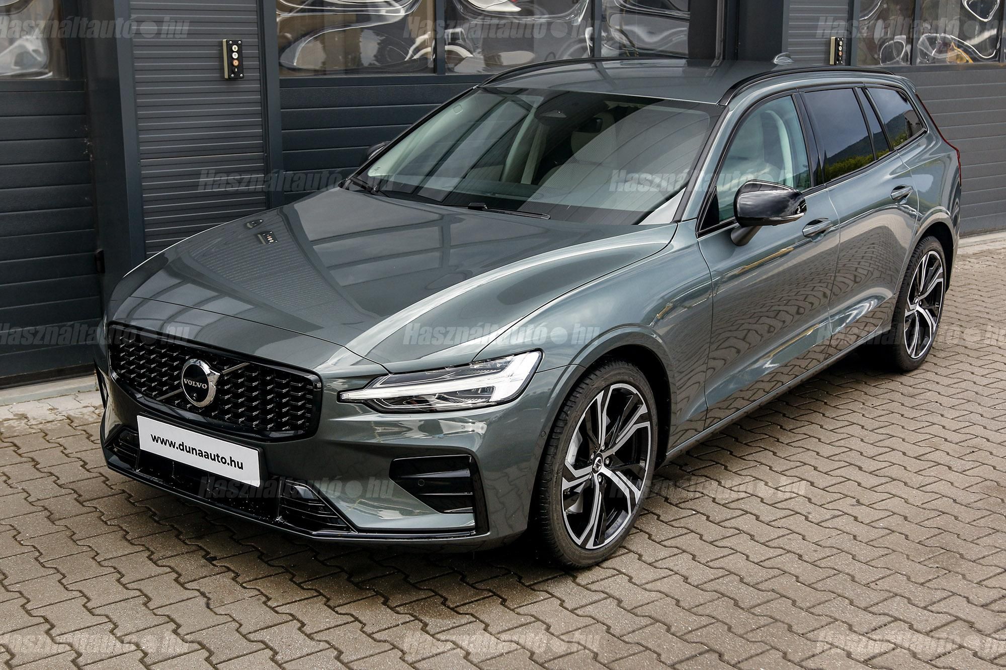 VOLVO V60 2026 - 1