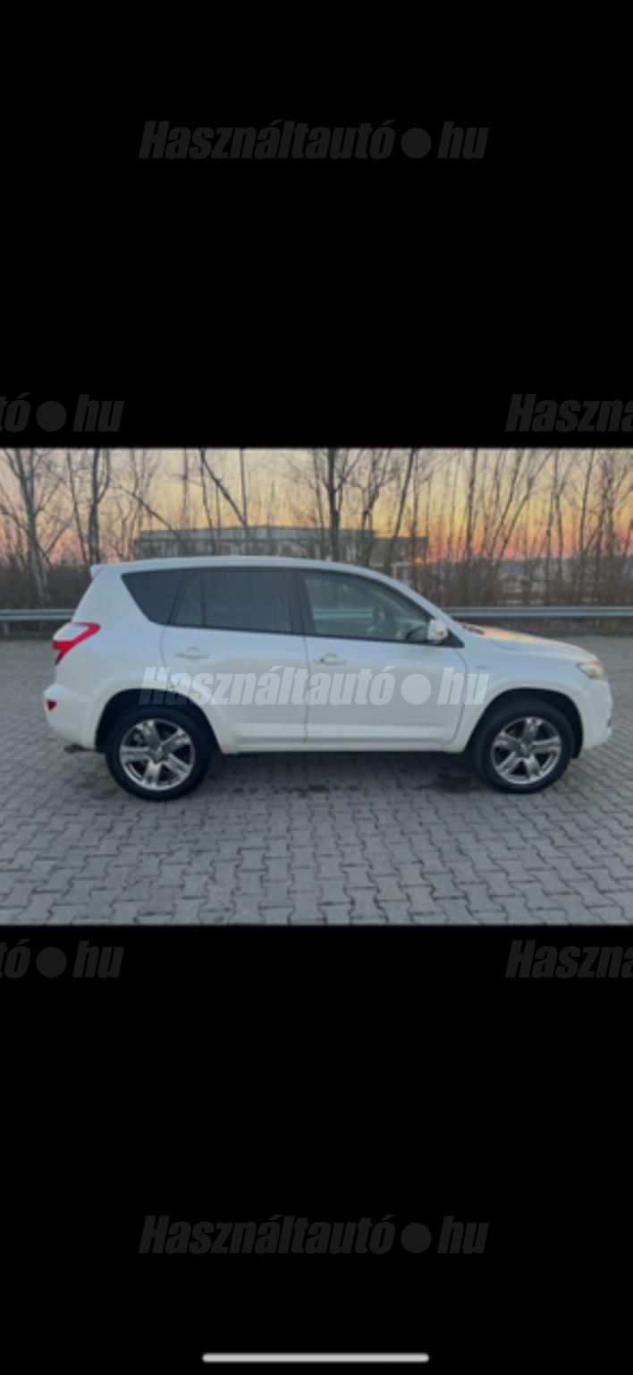 TOYOTA RAV 4 2011/8 - 1