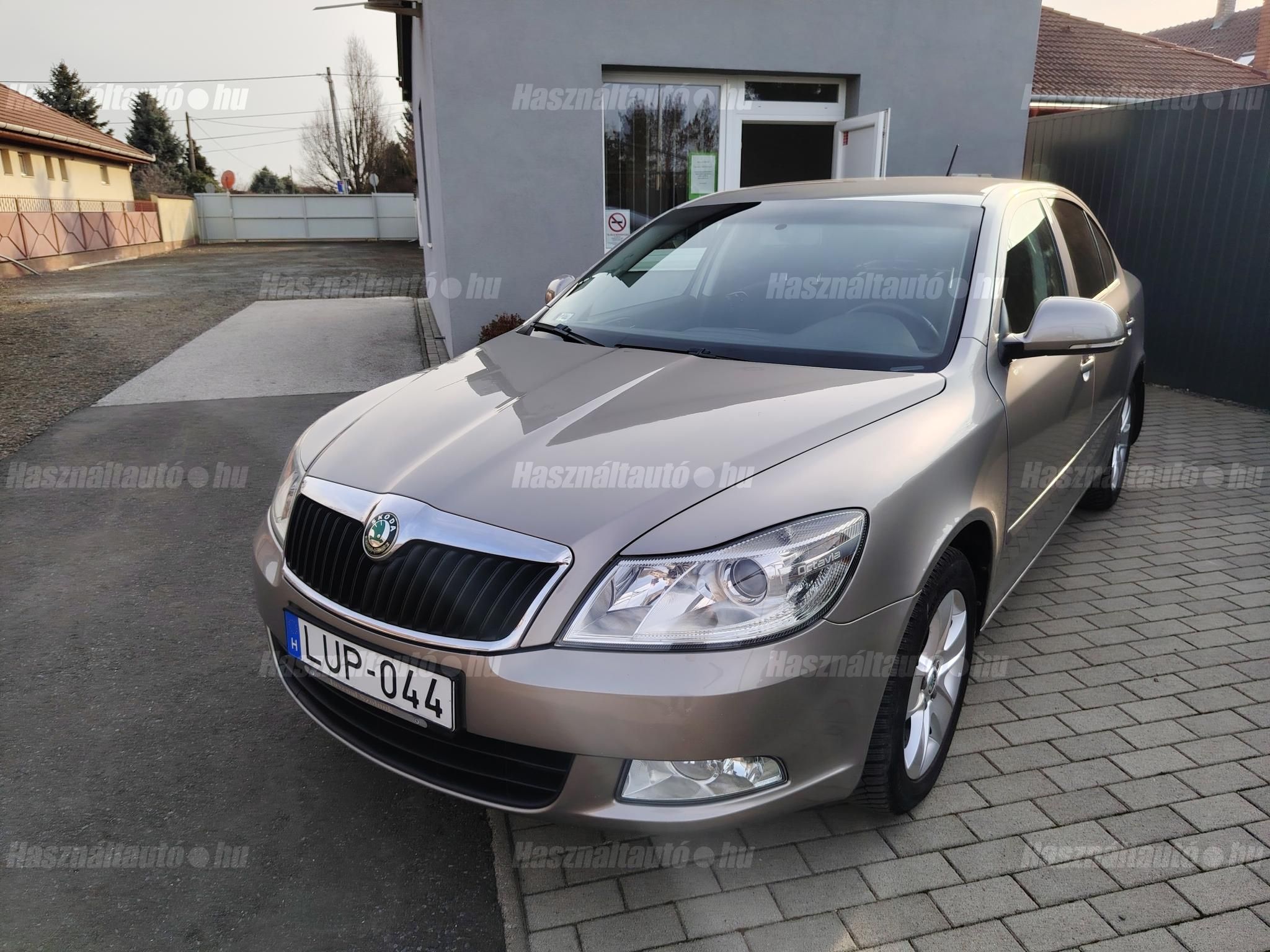 SKODA OCTAVIA 2011/3 - 1