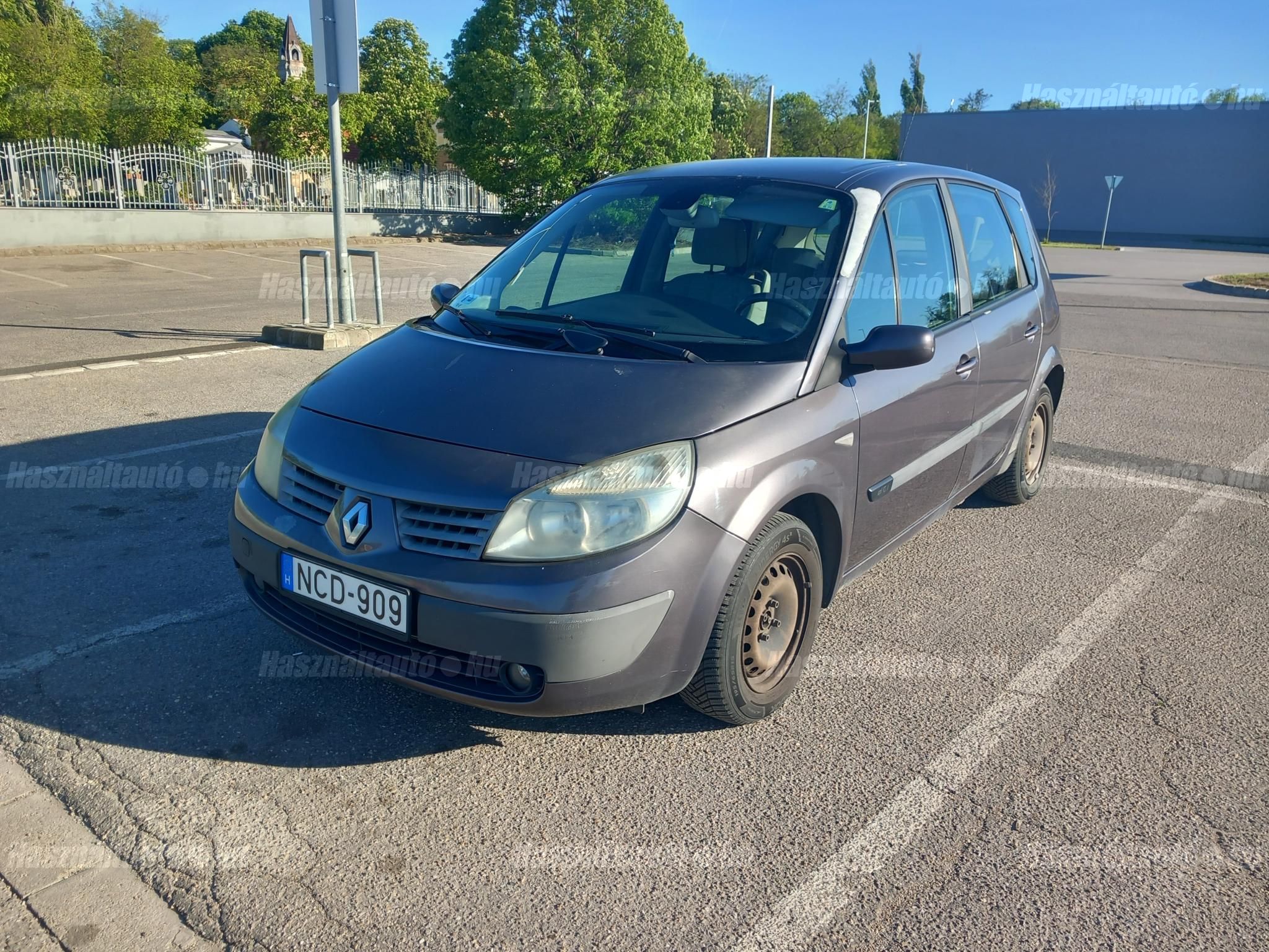 RENAULT MEGANE 2004 - 1