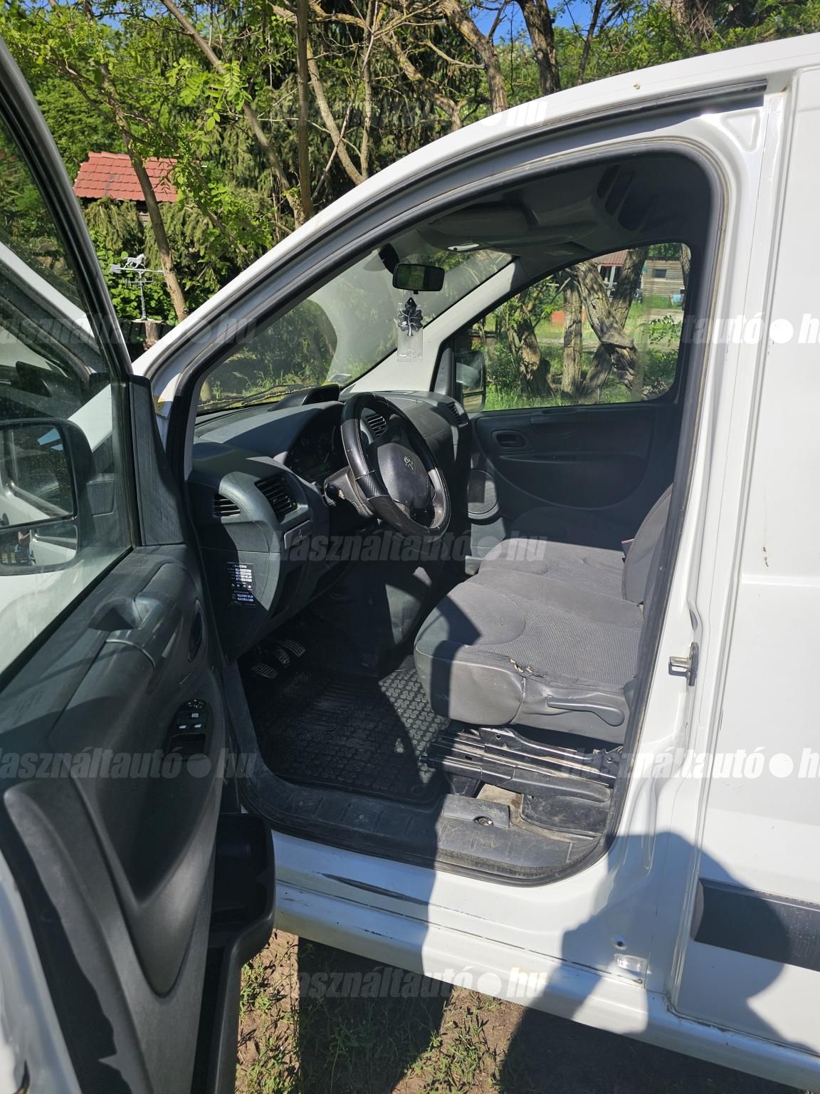 PEUGEOT EXPERT 2014/10 - 1