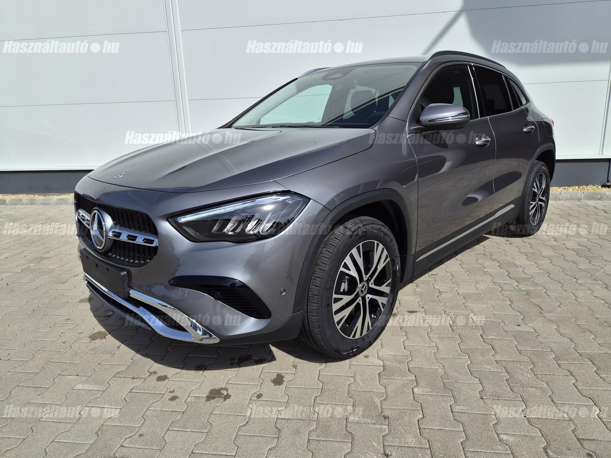 MERCEDES-BENZ GLA 180 2026 - 1