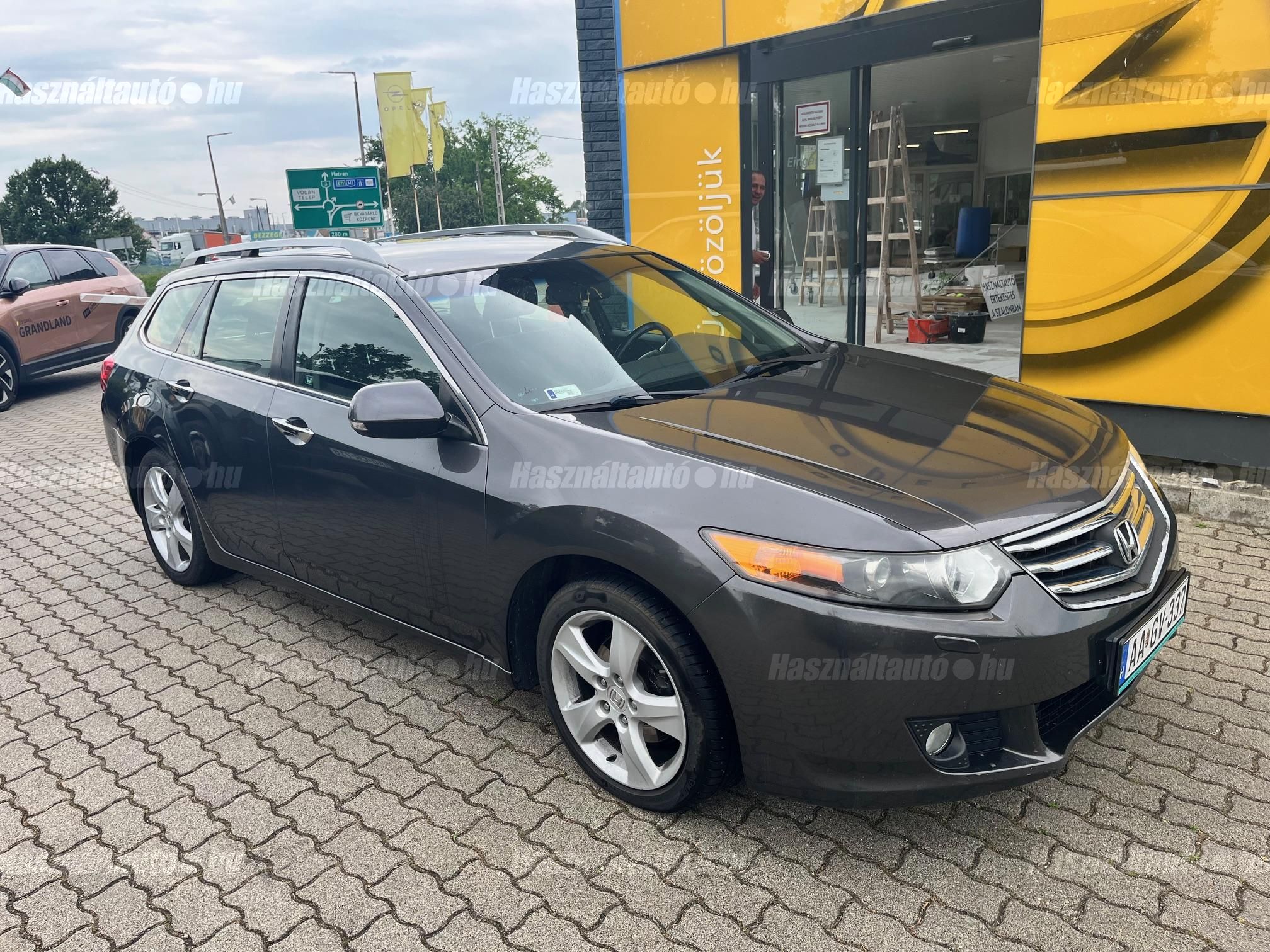 HONDA ACCORD 2011/3 - 1