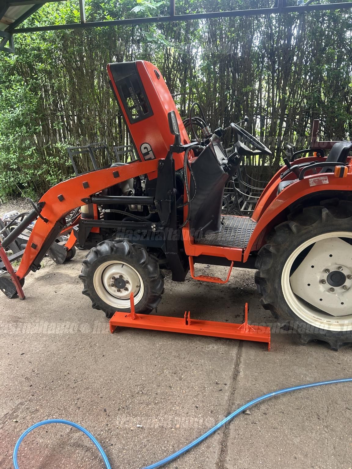 KUBOTA 2000/10 - 1
